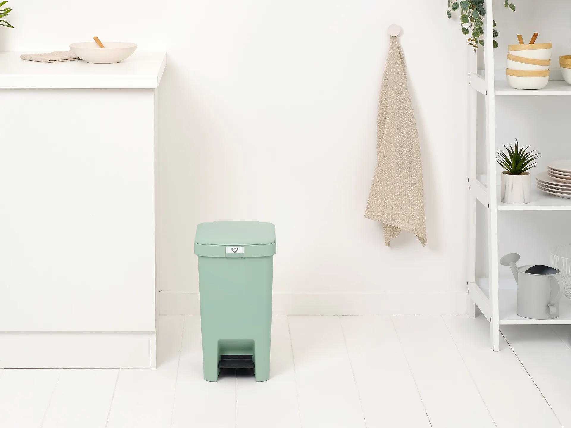Poubelle à pédale StepUp 16 L, Jade green Brabantia