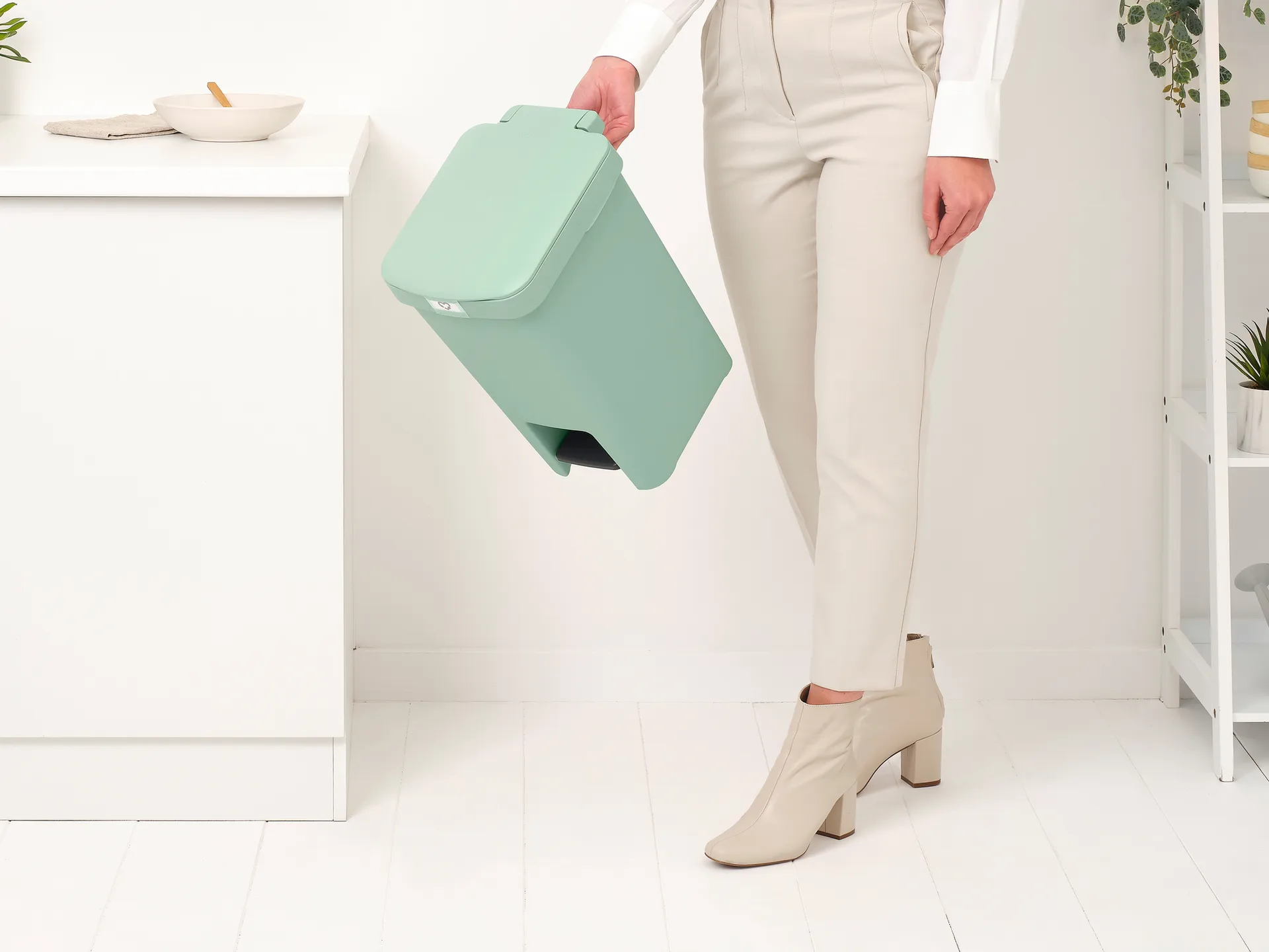 Poubelle à pédale StepUp 16 L, Jade green Brabantia