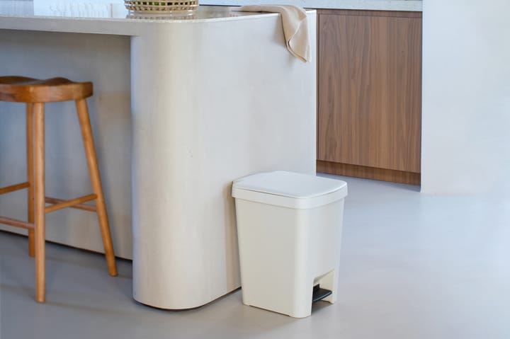 Poubelle à pédale StepUp 25 L, Gris clair Brabantia