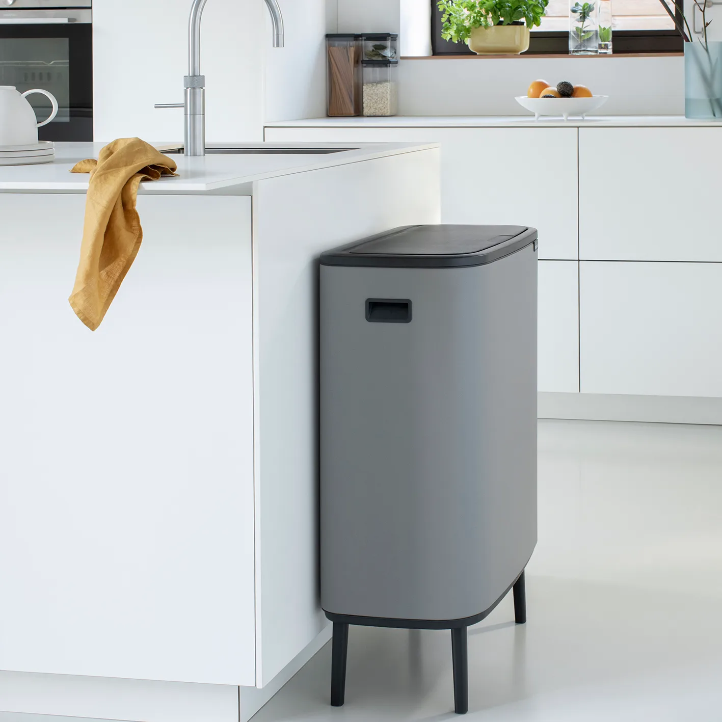Poubelle Bo touch high 60 L, Mineral concrete grey Brabantia
