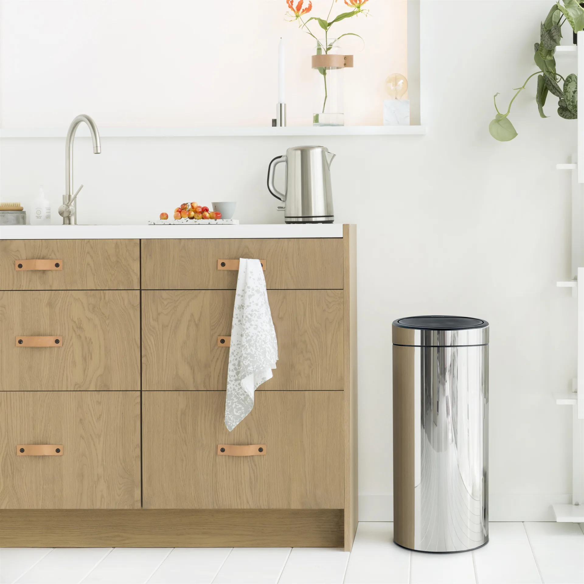Poubelle Touch Bin 30 L, acier brillant Brabantia