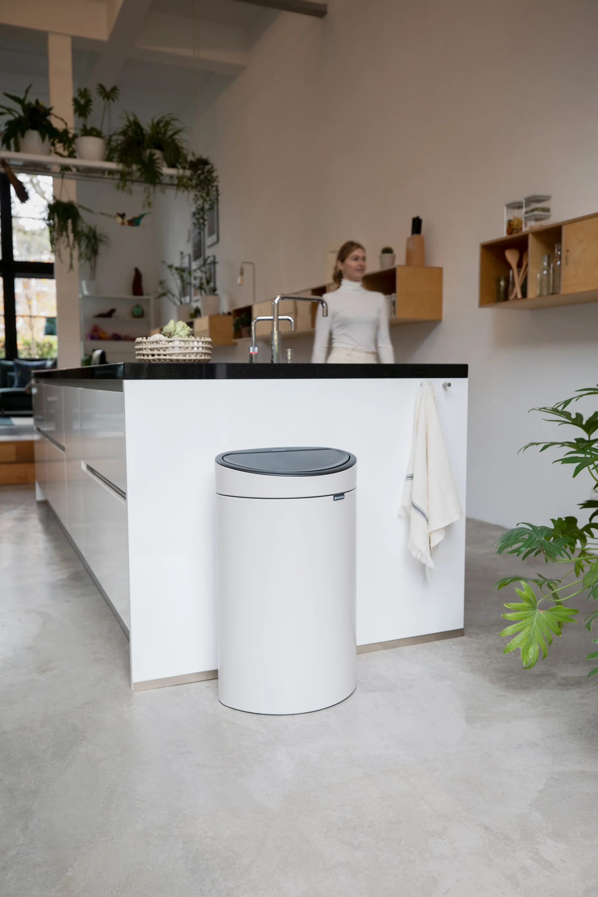Poubelle Touch Bin 40 litres, Soft Beige Brabantia