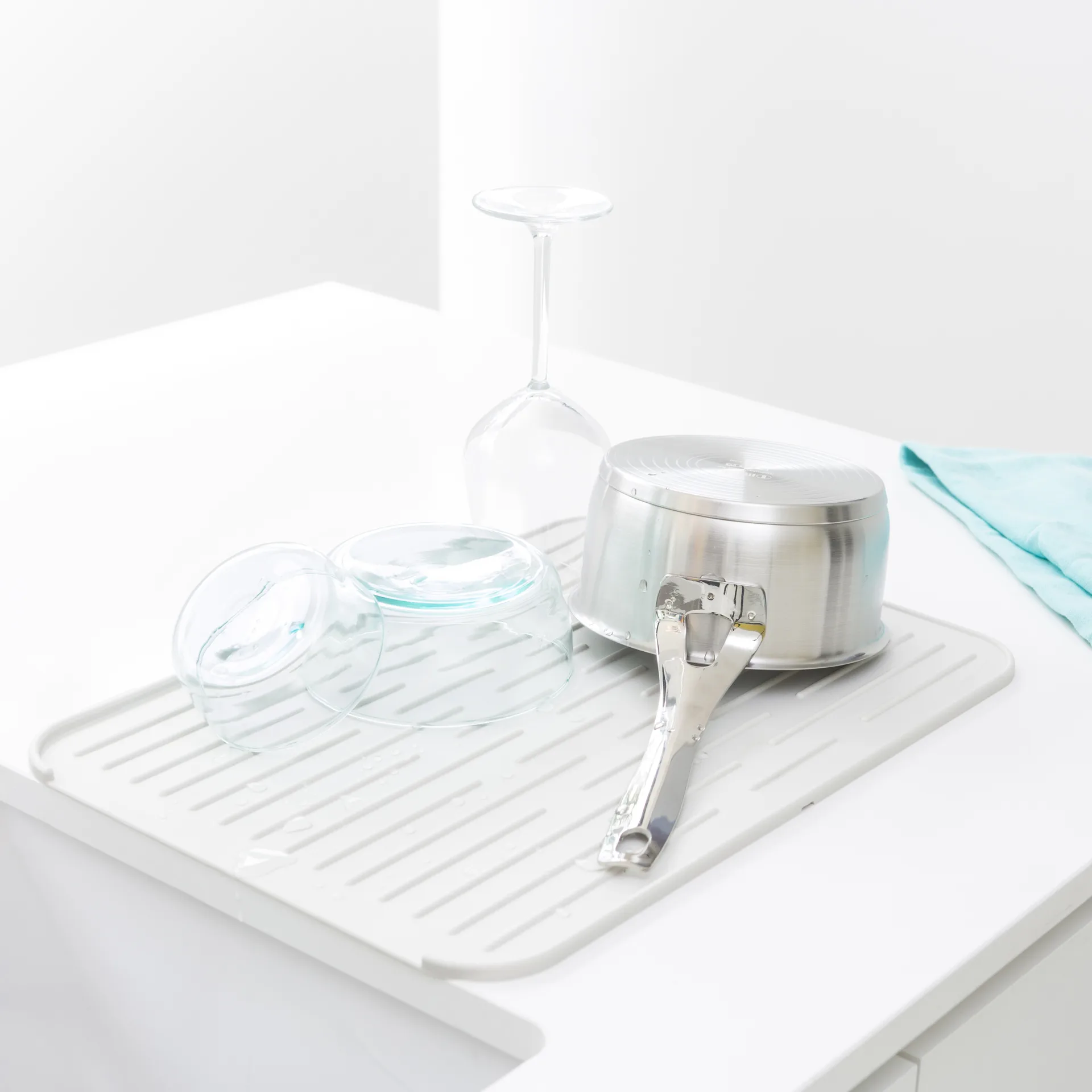 Tapis à vaisselle silicone Brabantia, gris clair Brabantia