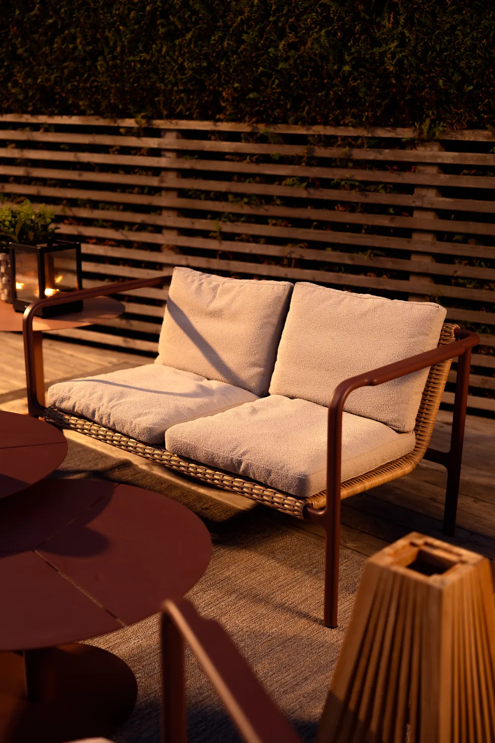 Canapé Motty, Zin red-teddy beige, 2-places Brafab