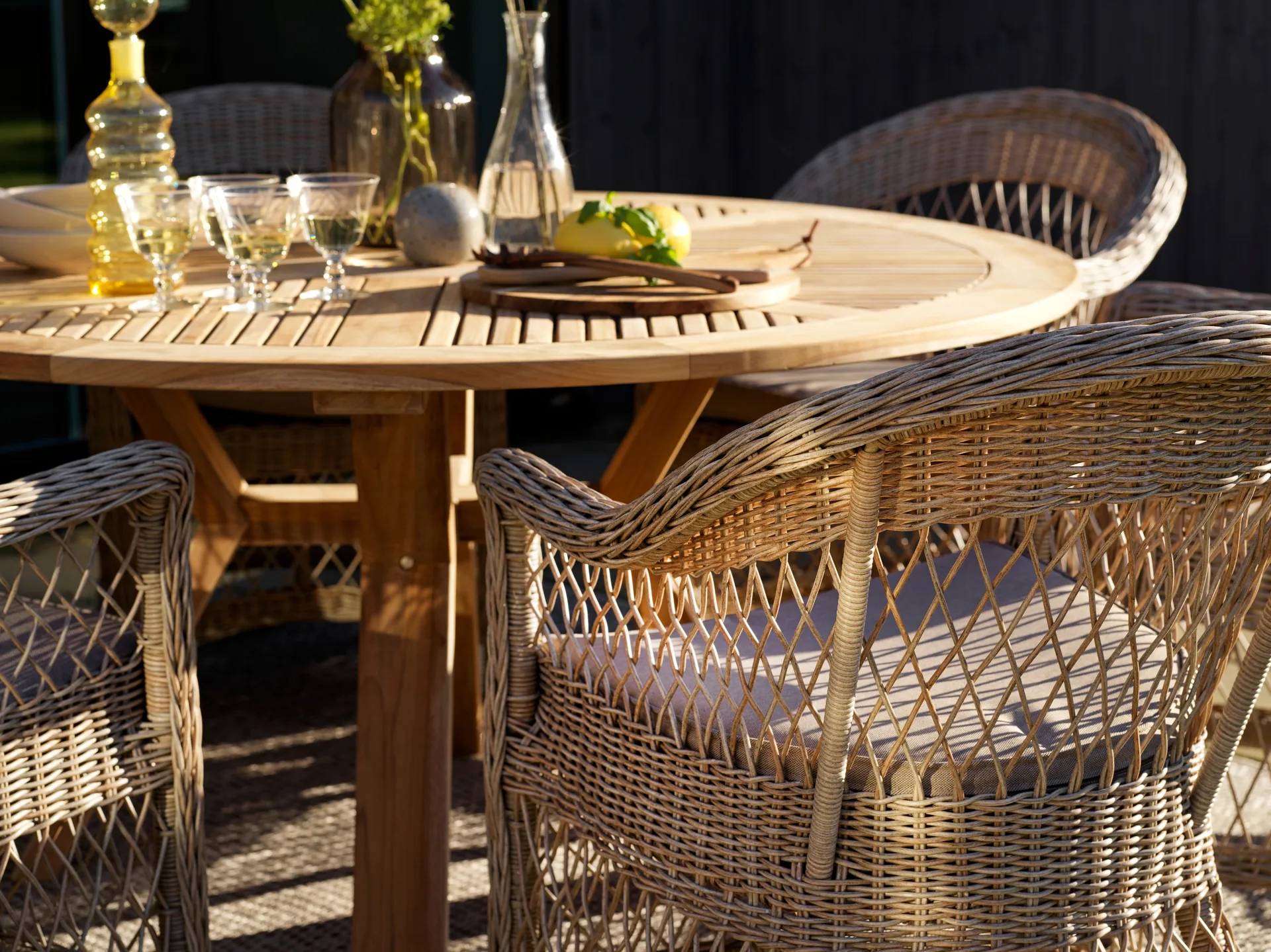 Fauteuil Kamomill avec coussin d'assise et de dossier, Beige-sable Brafab