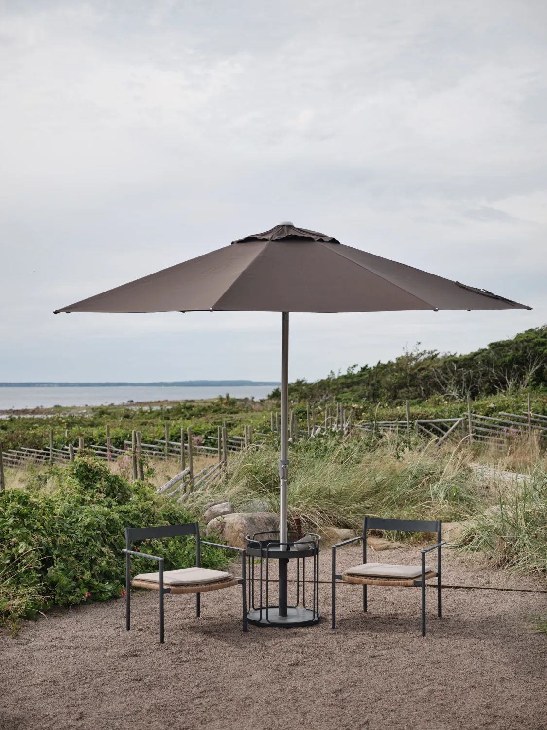 Parasol Abriola, Charcoal black, Ø270 cm Brafab