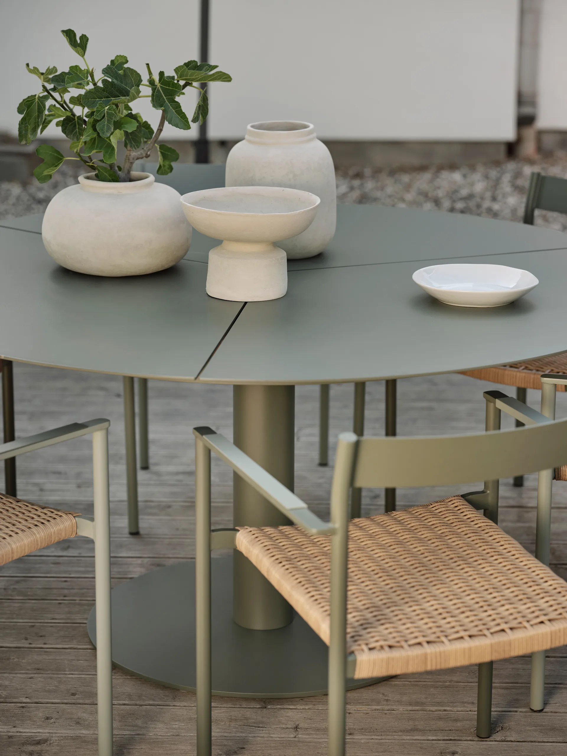 Table à manger Peace Ø110 cm Nordic green Brafab
