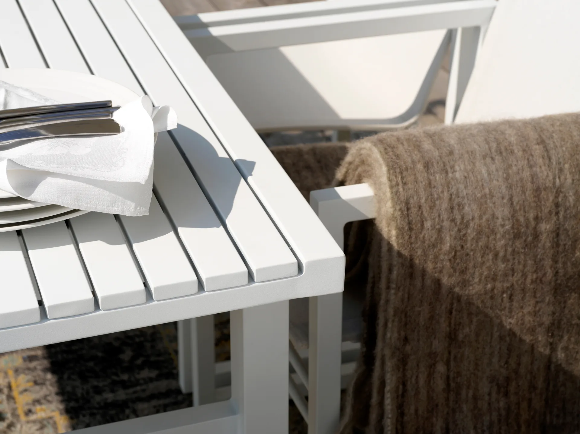 Table à manger Vevi, Blanc 230 cm Brafab