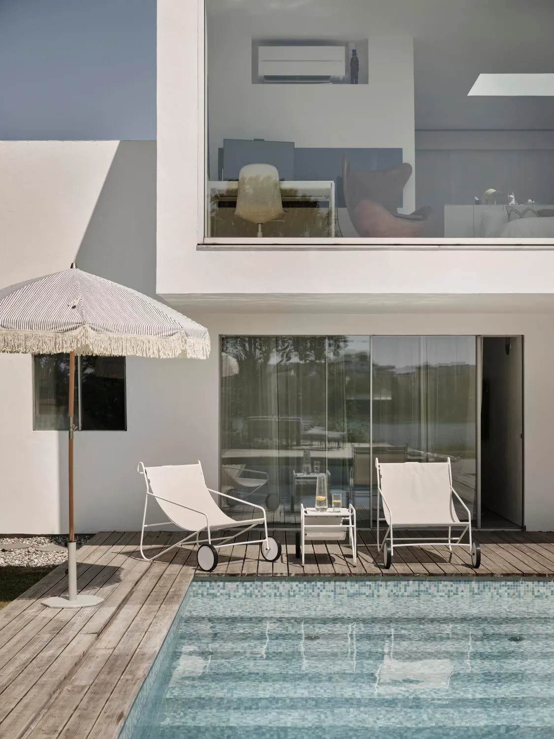 Table d'appoint Poul Table, White-off white, 72x44 cm Brafab