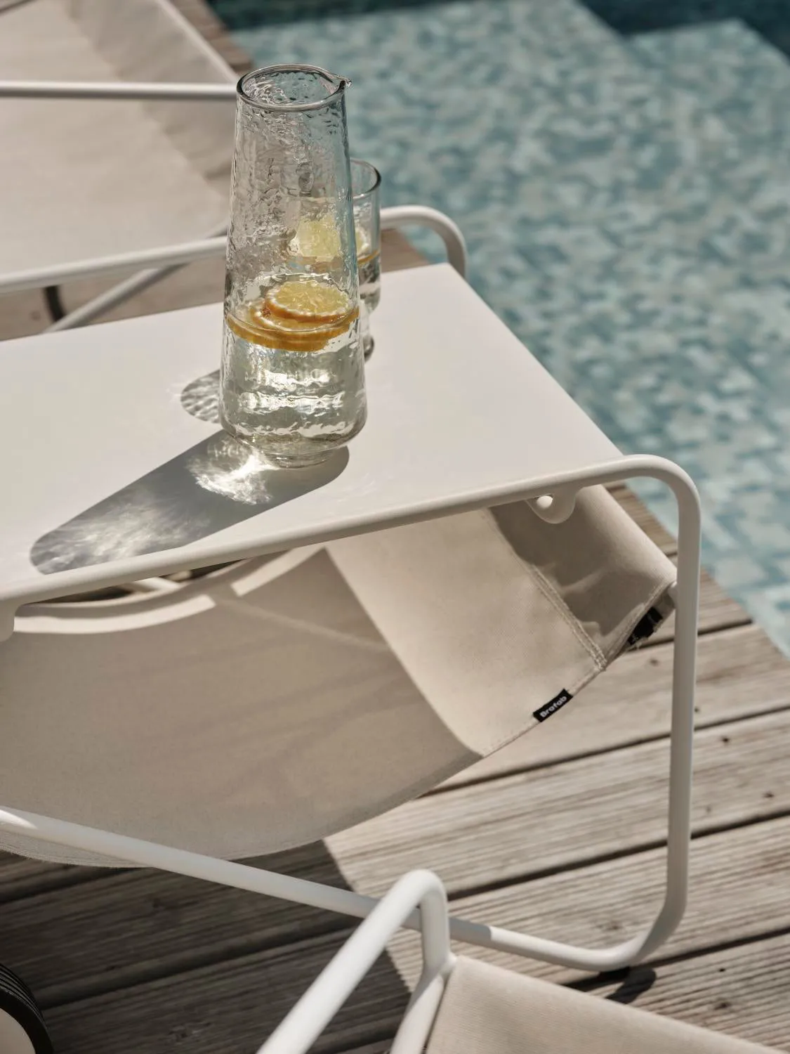 Table d'appoint Poul Table, White-off white, 72x44 cm Brafab