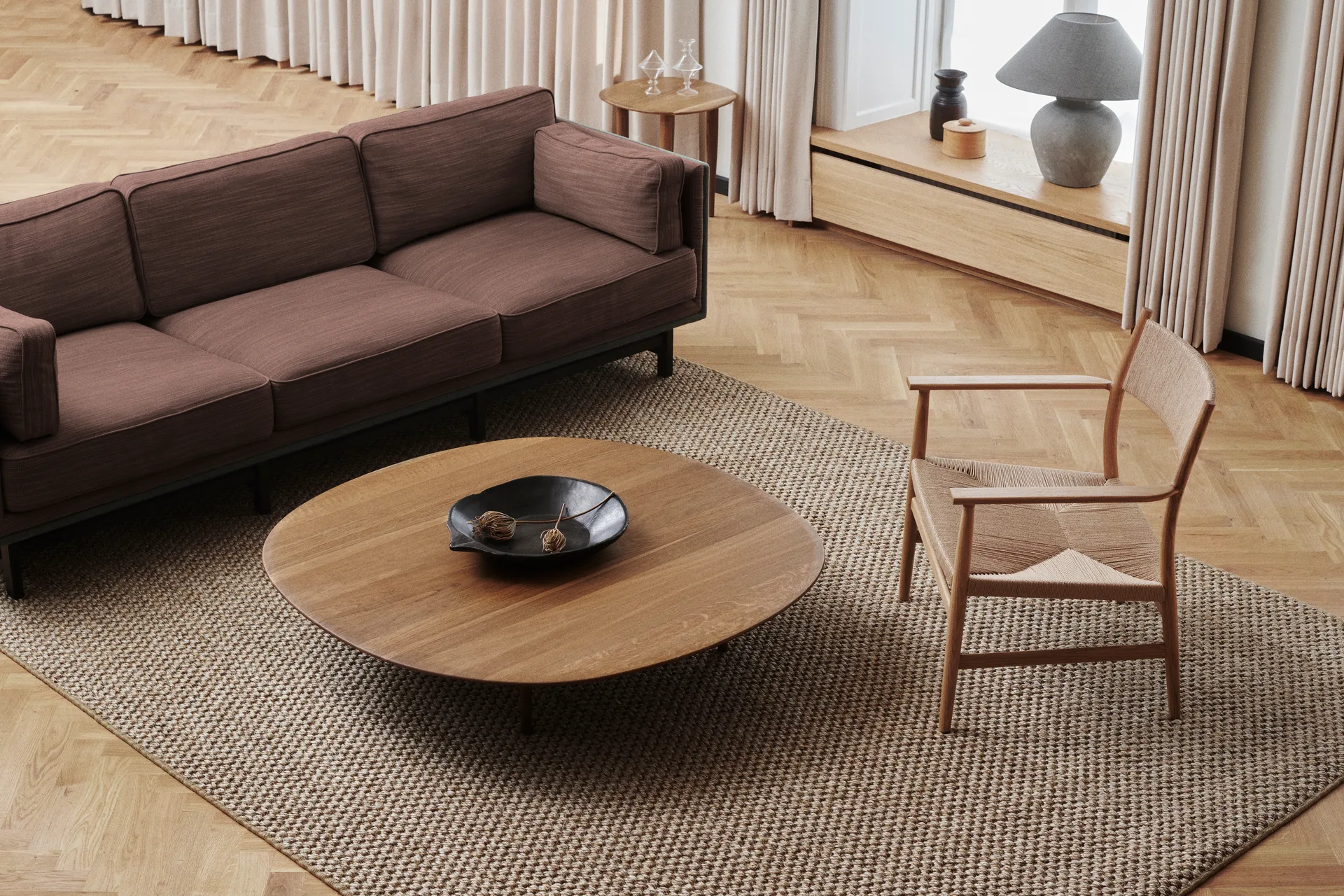 Table basse Jari Ø 118 cm, Chêne huilé fumé Brdr. Krüger