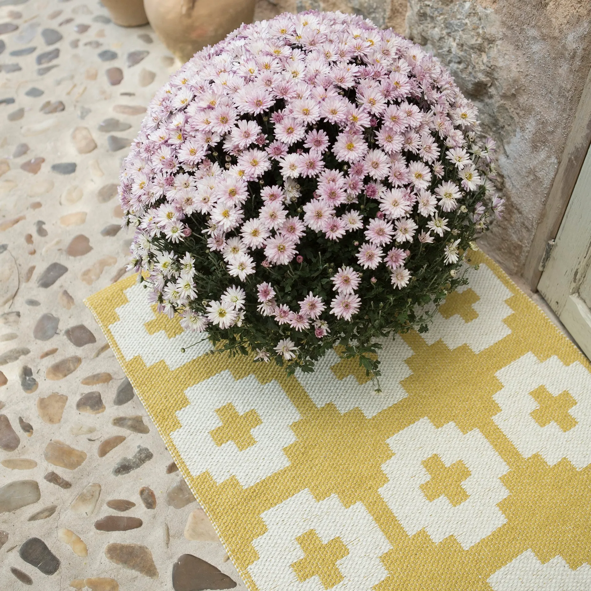 Tapis Flower sun (jaune), 70x200 cm Brita Sweden