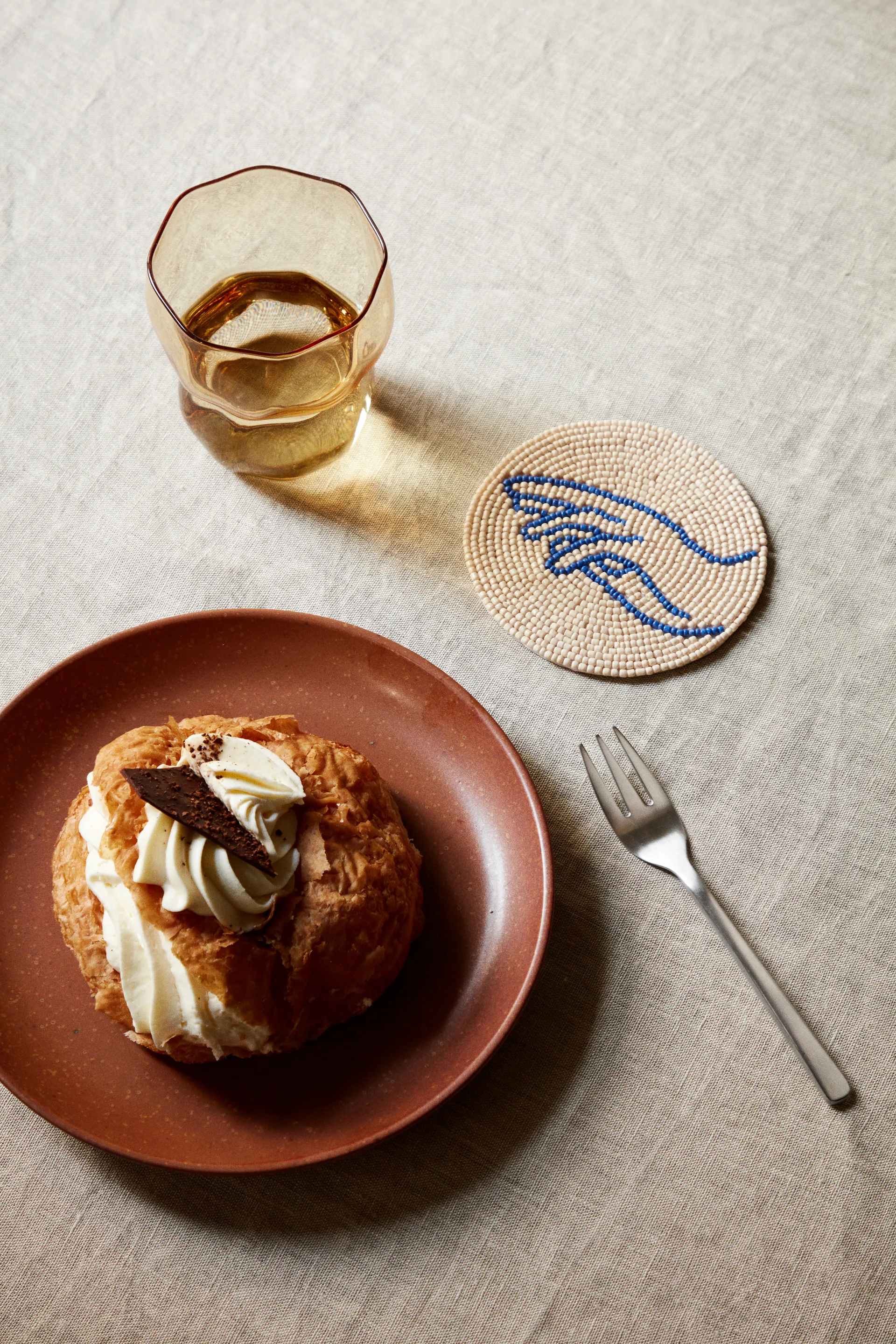 Assiette à dessert Elie Ø20cm, Caramel brown Broste Copenhagen