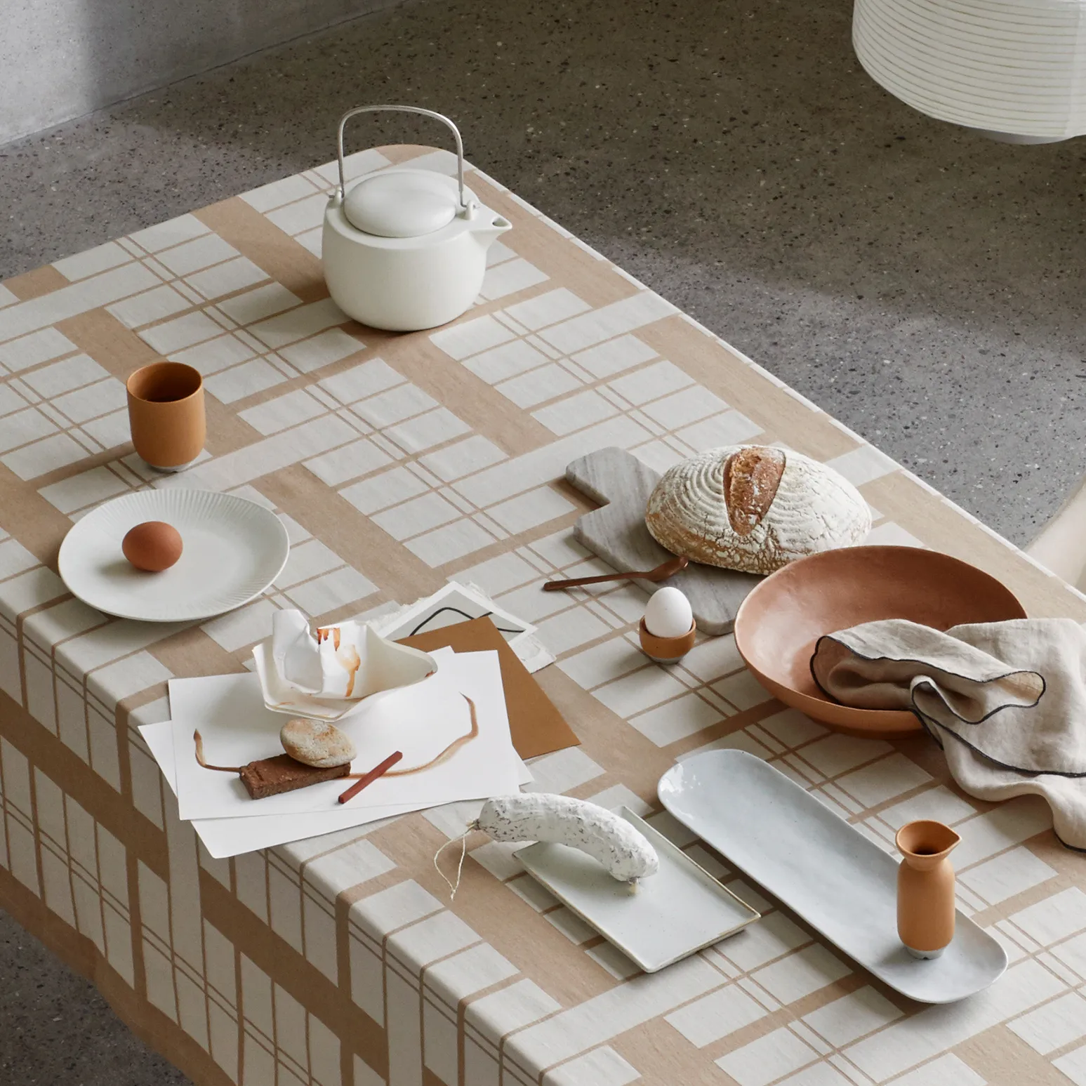 Assiette Eli 17,6x20 cm, Matte soft light grey Broste Copenhagen