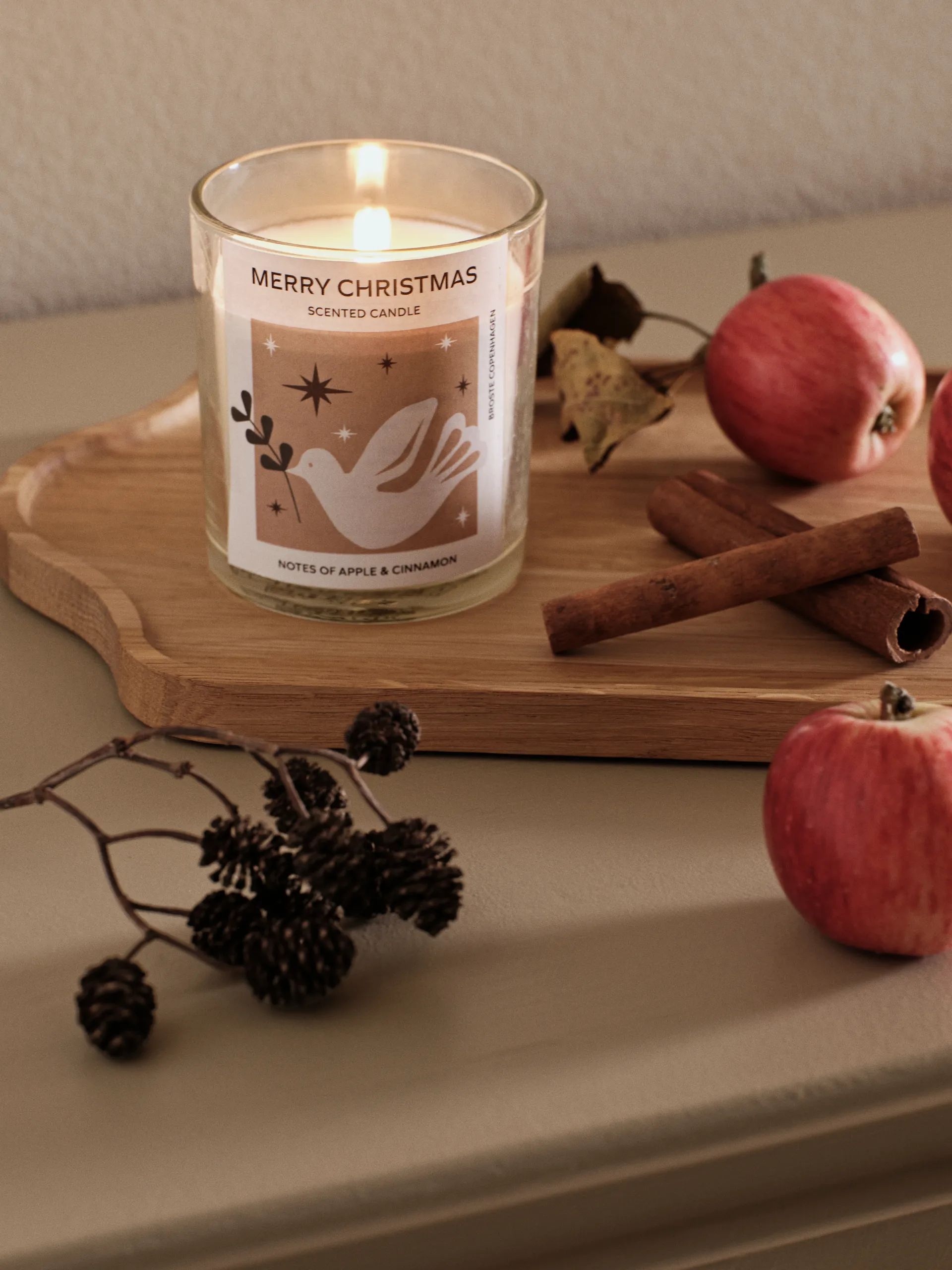 Bougie parfumée Merry Christmas 32 h, White Broste Copenhagen