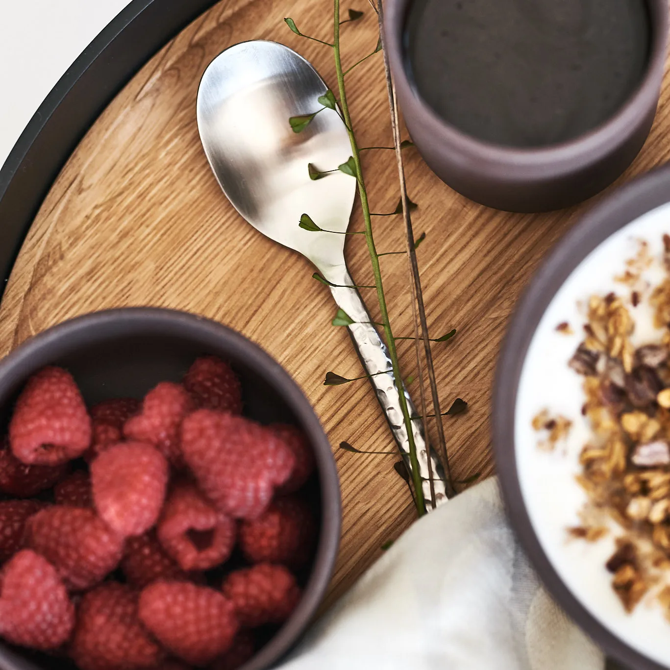 Cuillère Hune, Satin brossé martelé Broste Copenhagen