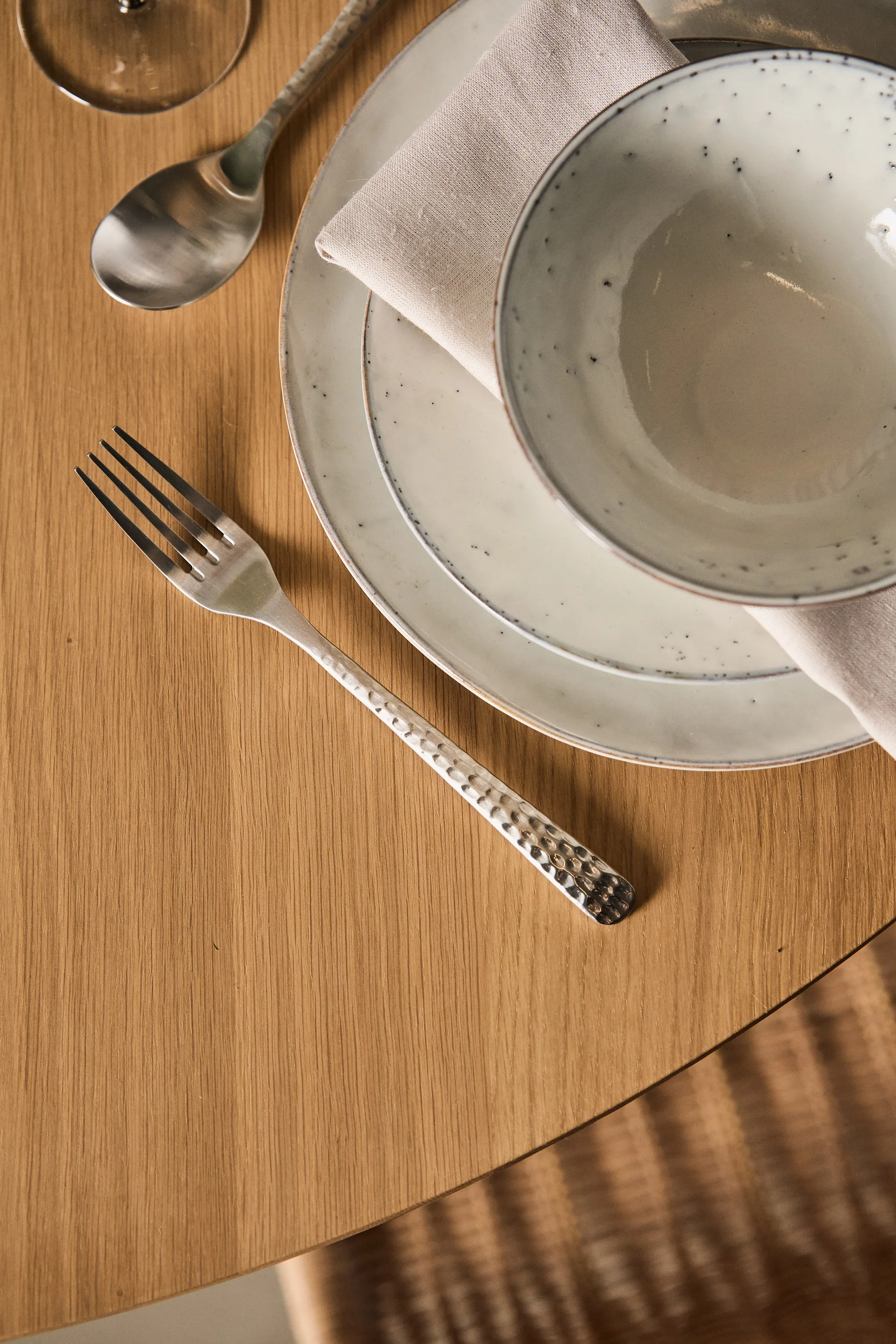 Hune couverts 16 pcs, Brushed satin hammered Broste Copenhagen
