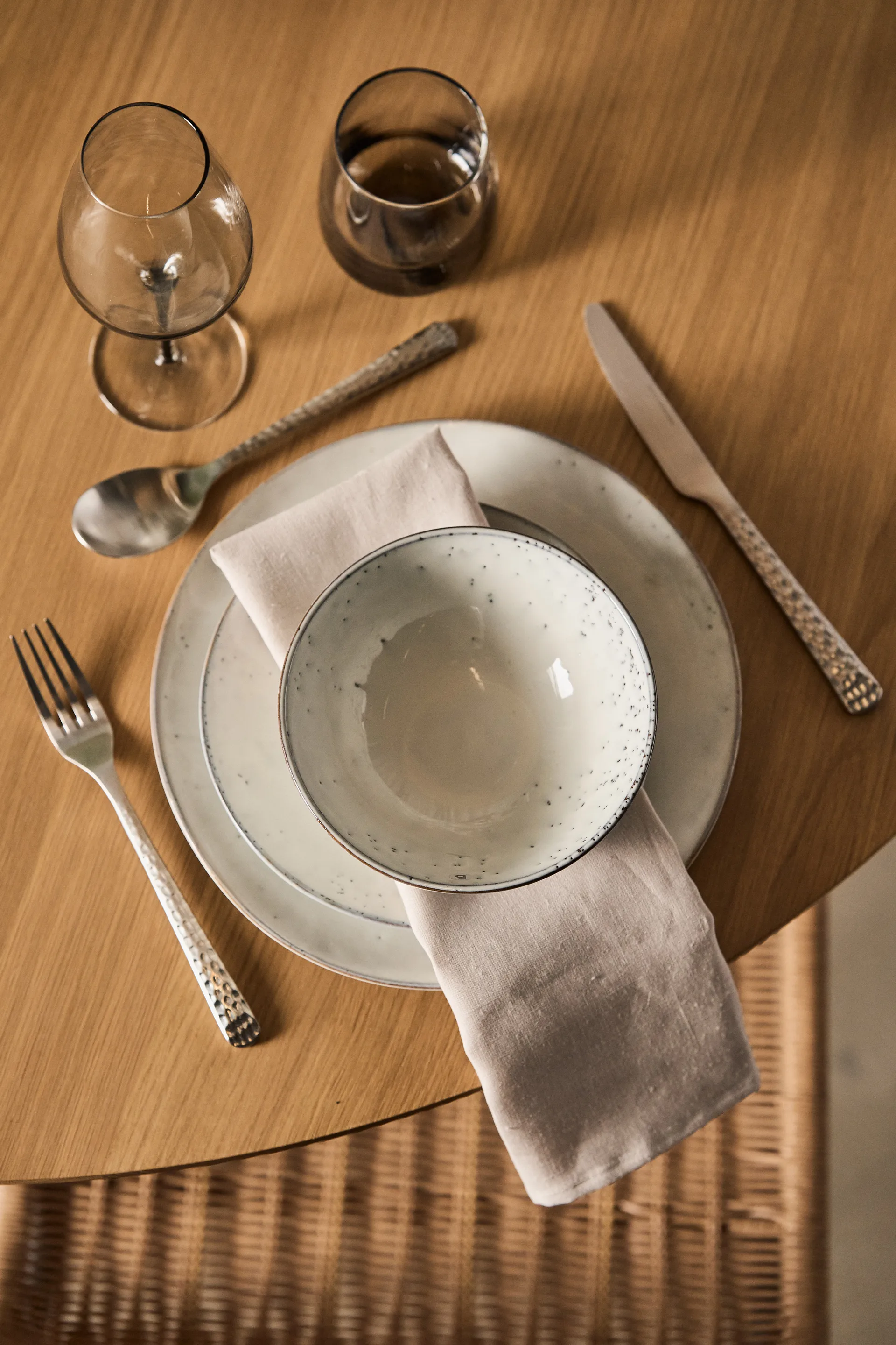Hune couverts 16 pcs, Brushed satin hammered Broste Copenhagen