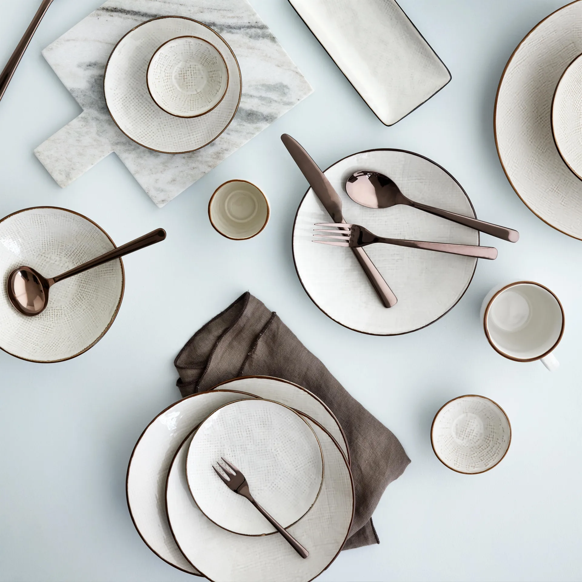 Hune couverts 16 pcs, titane espresso Broste Copenhagen