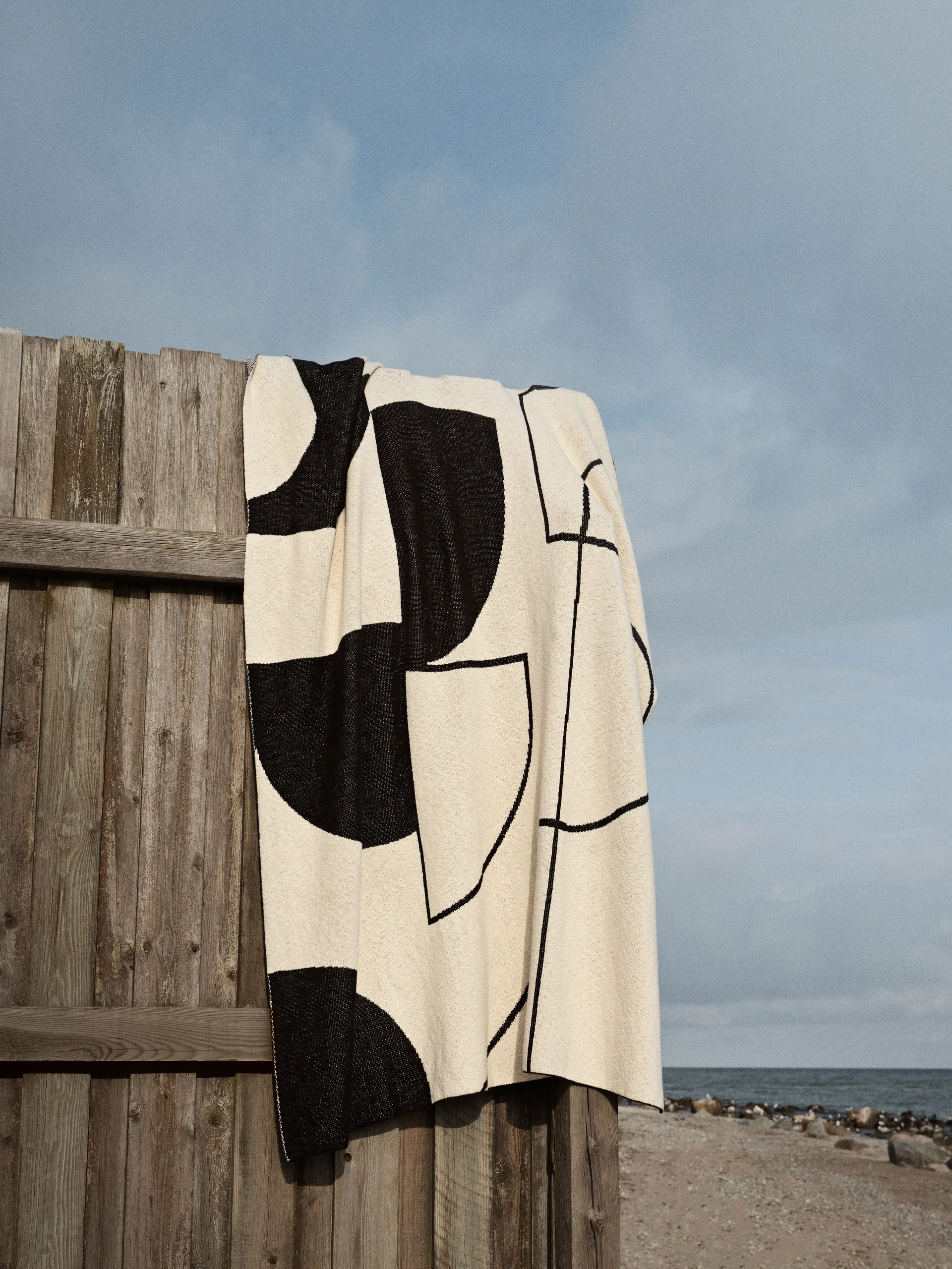 Plaid Maren 130x180 cm, Black-off white Broste Copenhagen
