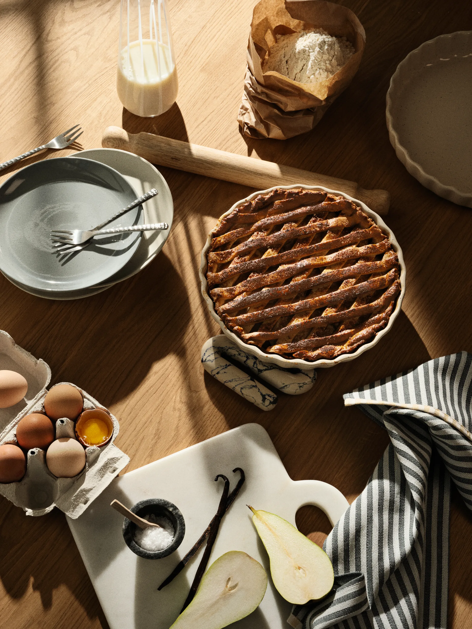 Plat à tarte Vig Ø25 cm, Beige Broste Copenhagen