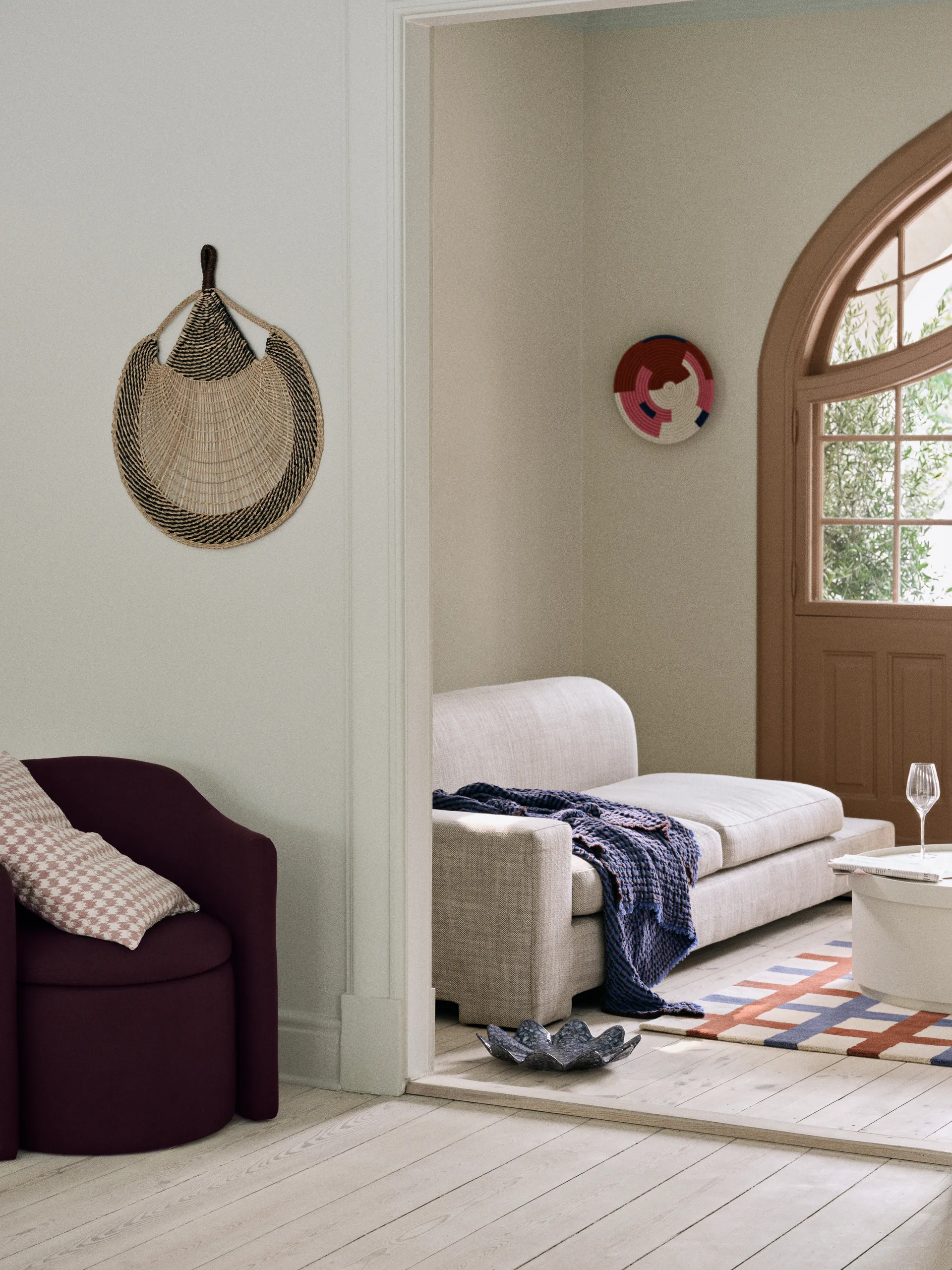 Plat de décoration Lilja Ø38 cm, Intense blue-white Broste Copenhagen