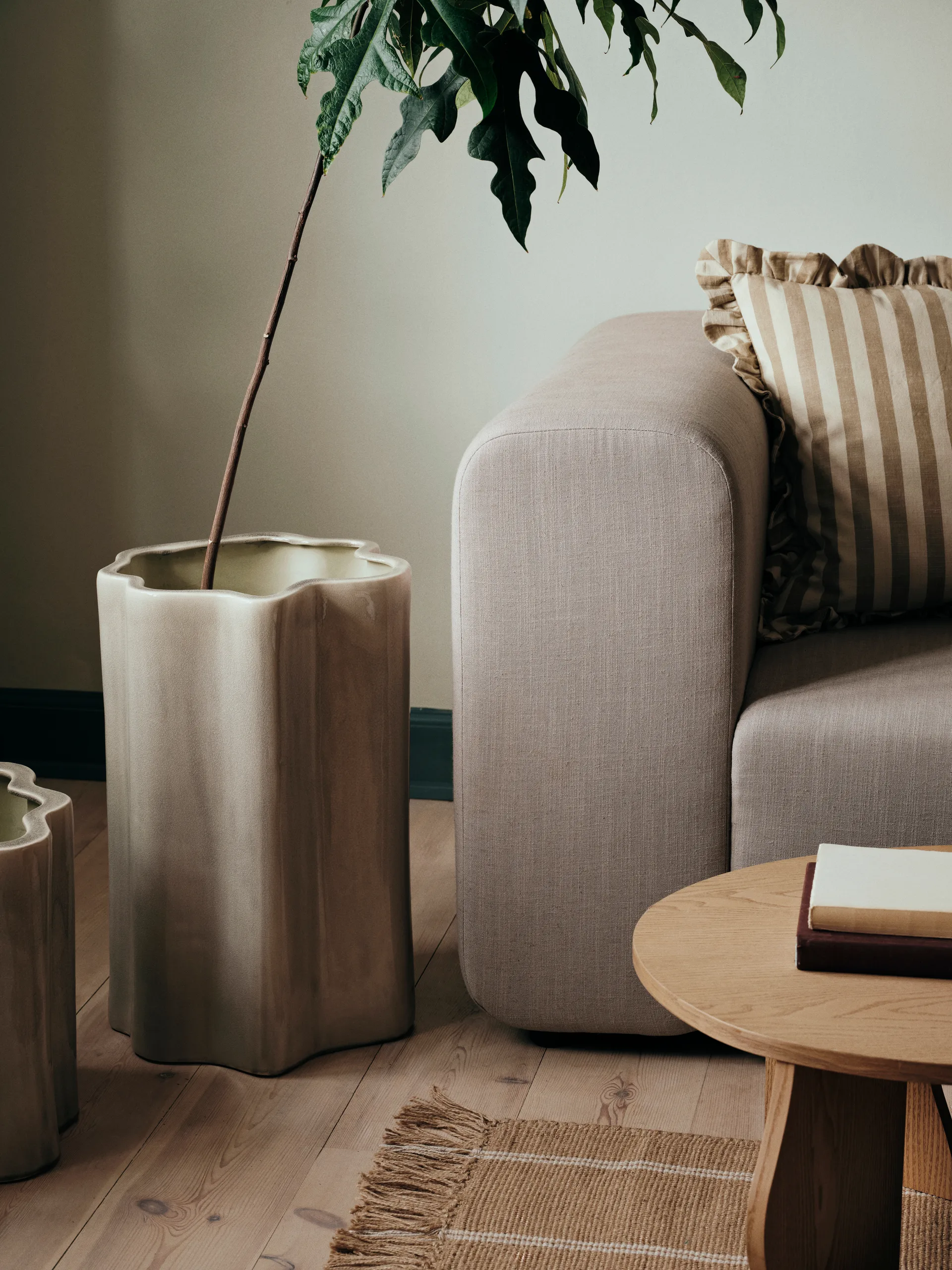 Pot de fleurs Sonja H : 55 cm, Rainy Day Grey Broste Copenhagen