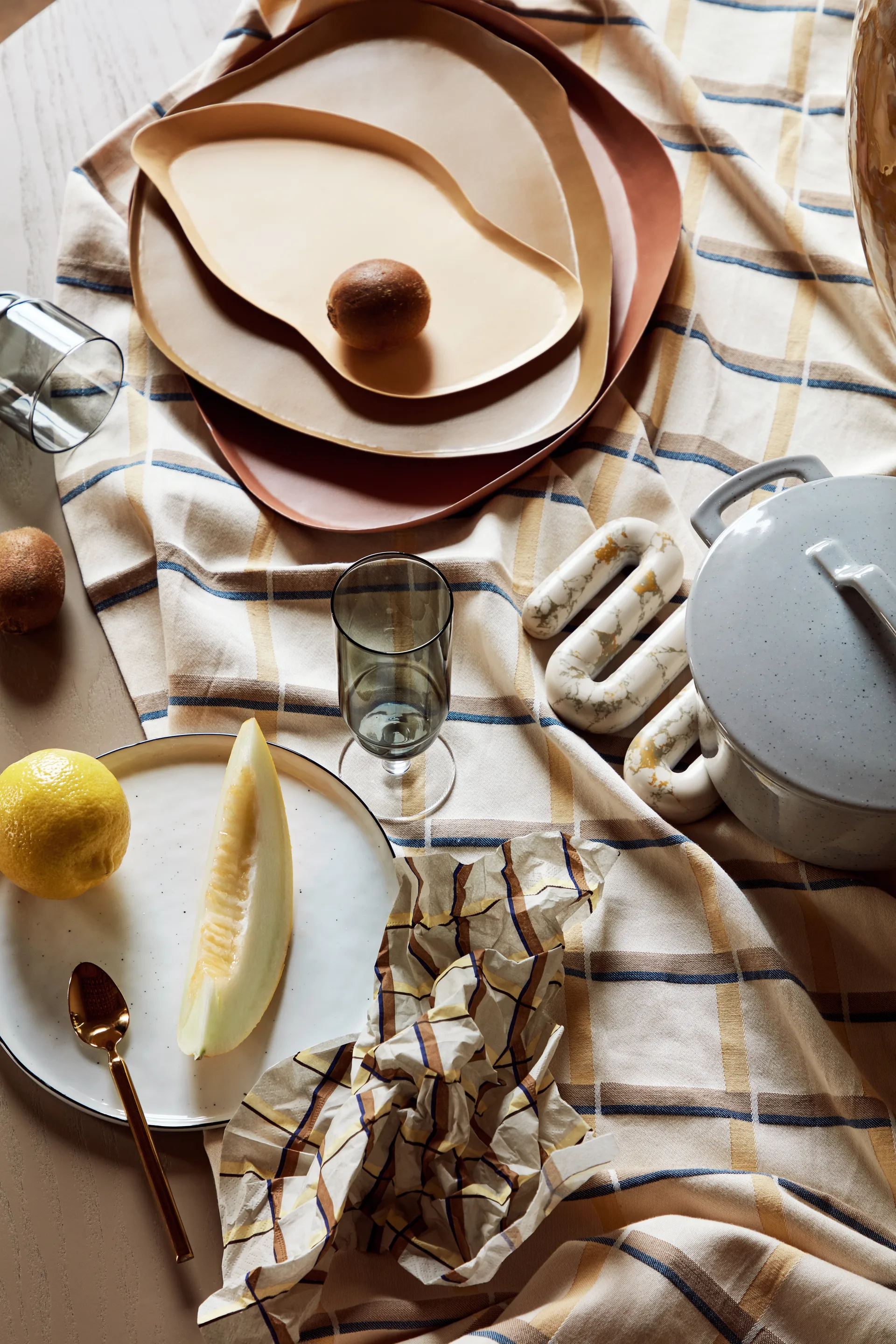 Set de vaisselle Nordic Salt, 12 pièces Broste Copenhagen