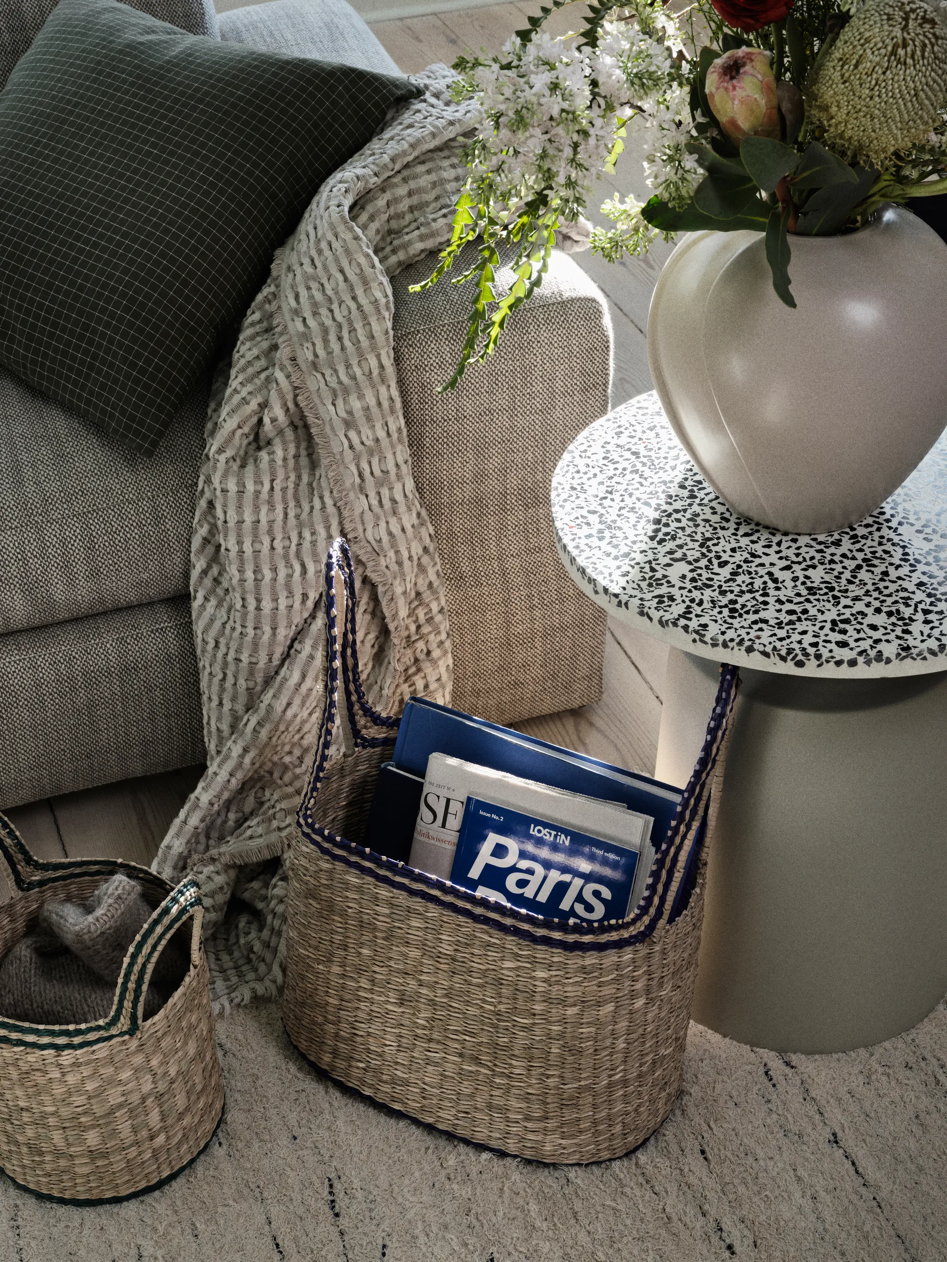 Vase en plomb Ø25x25 cm, Grey sand Broste Copenhagen