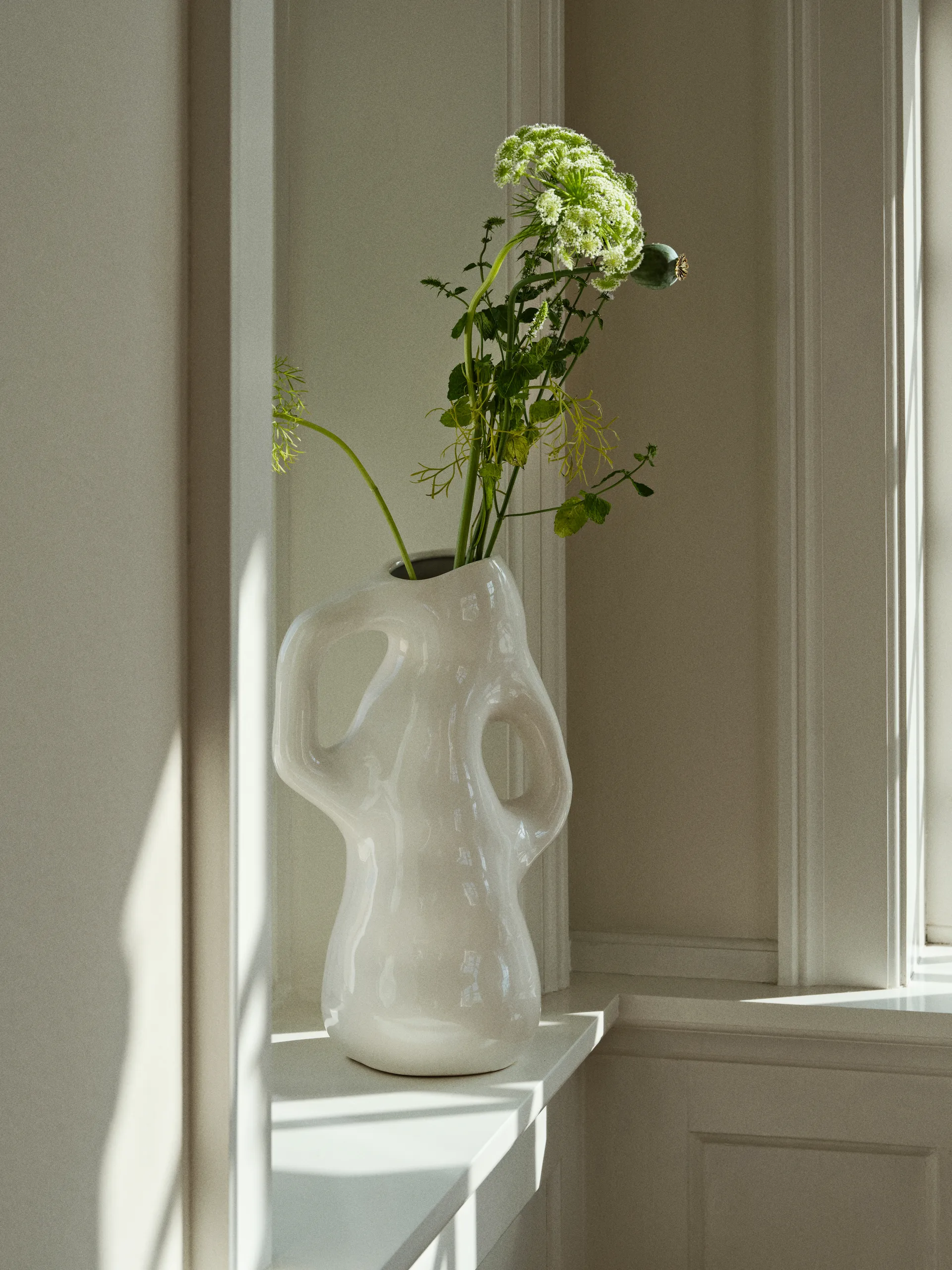 Vase Isolde 35 cm, White Broste Copenhagen
