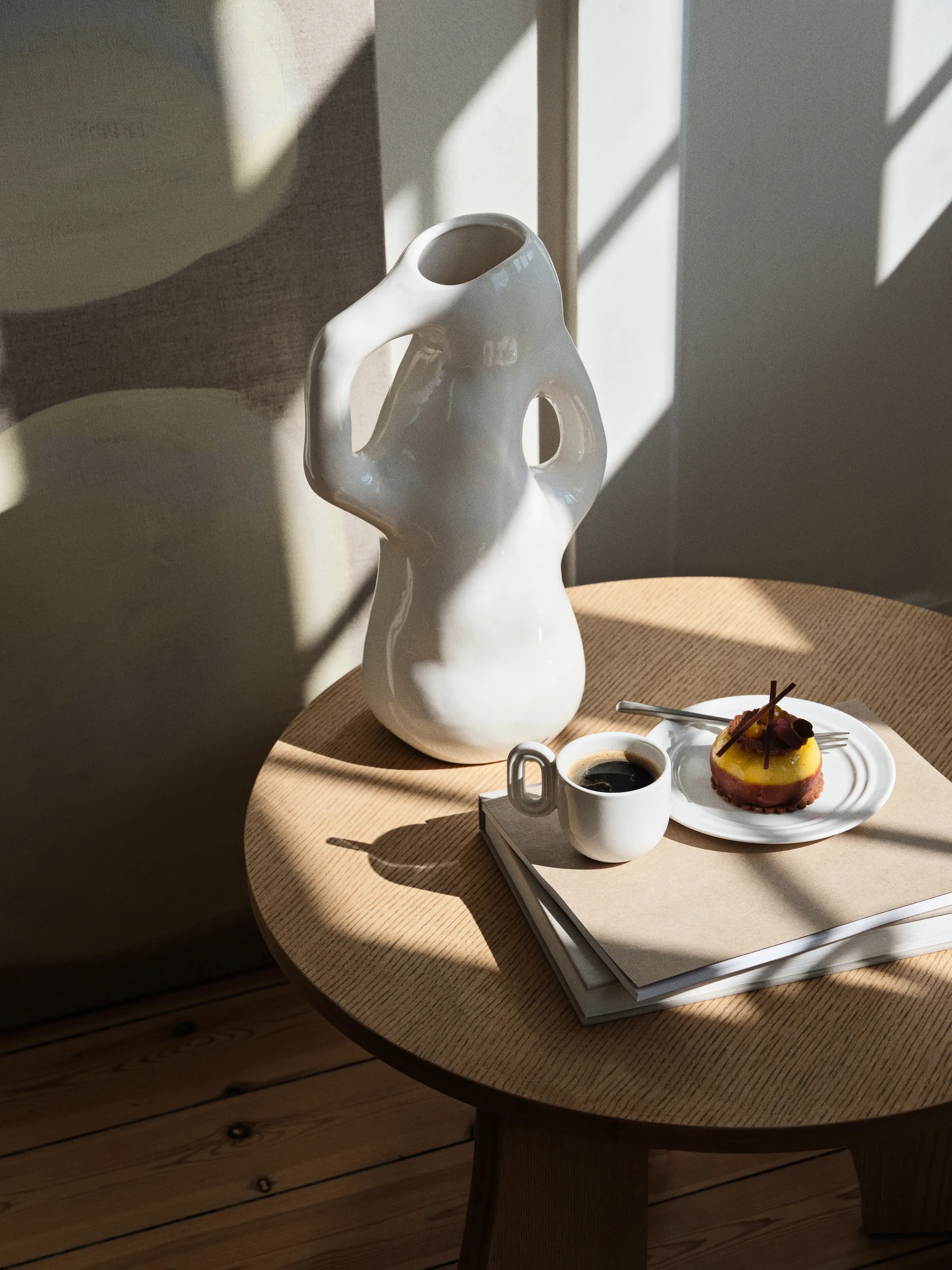 Vase Isolde 35 cm, White Broste Copenhagen