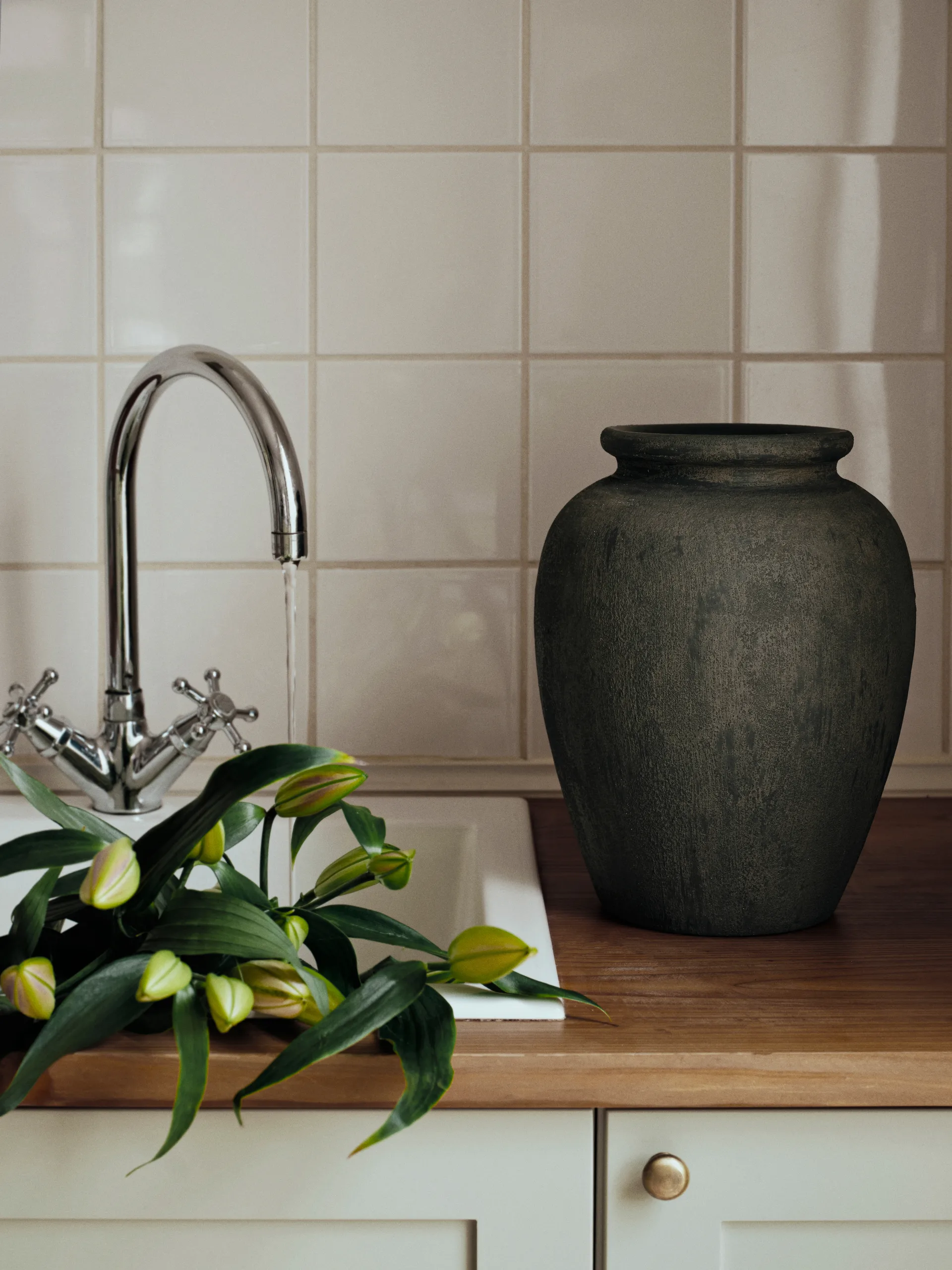 Vase Uma, Rustic dark brown, 30 cm Broste Copenhagen