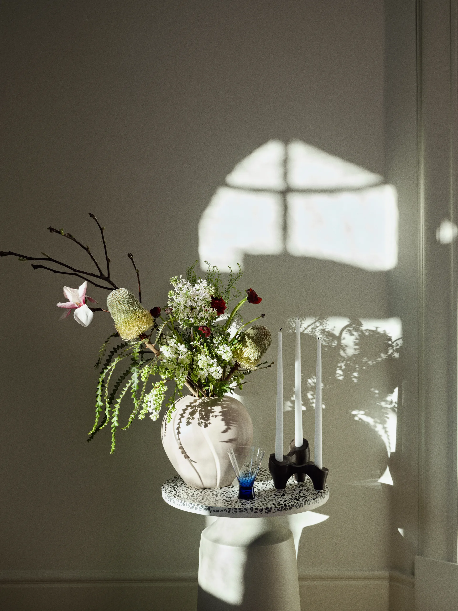 Verre à cocktail Konus de 20 cl, Intense blue Broste Copenhagen