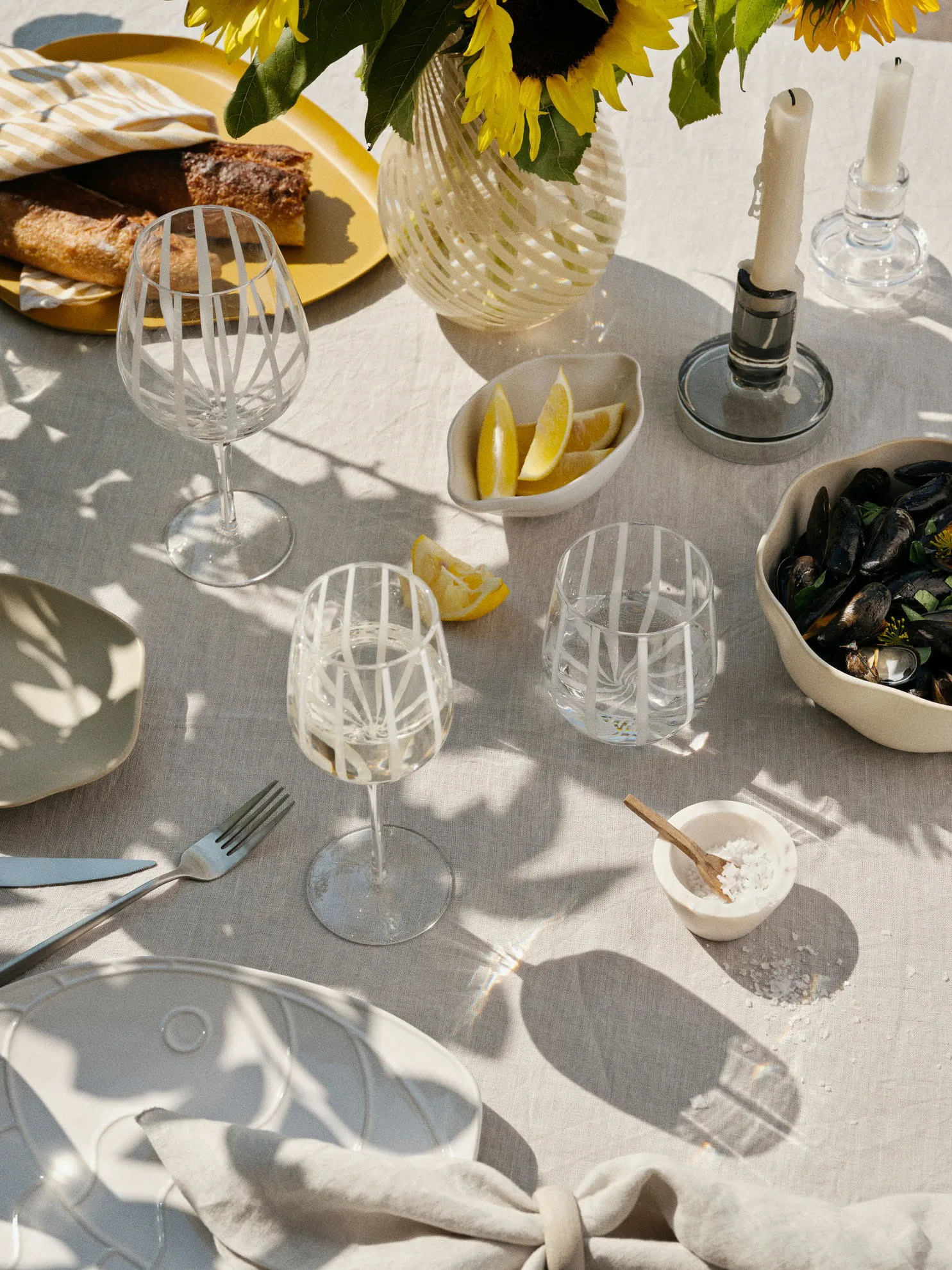 Verre à vin rouge Stripe 65 cl, Clear-white stripes Broste Copenhagen