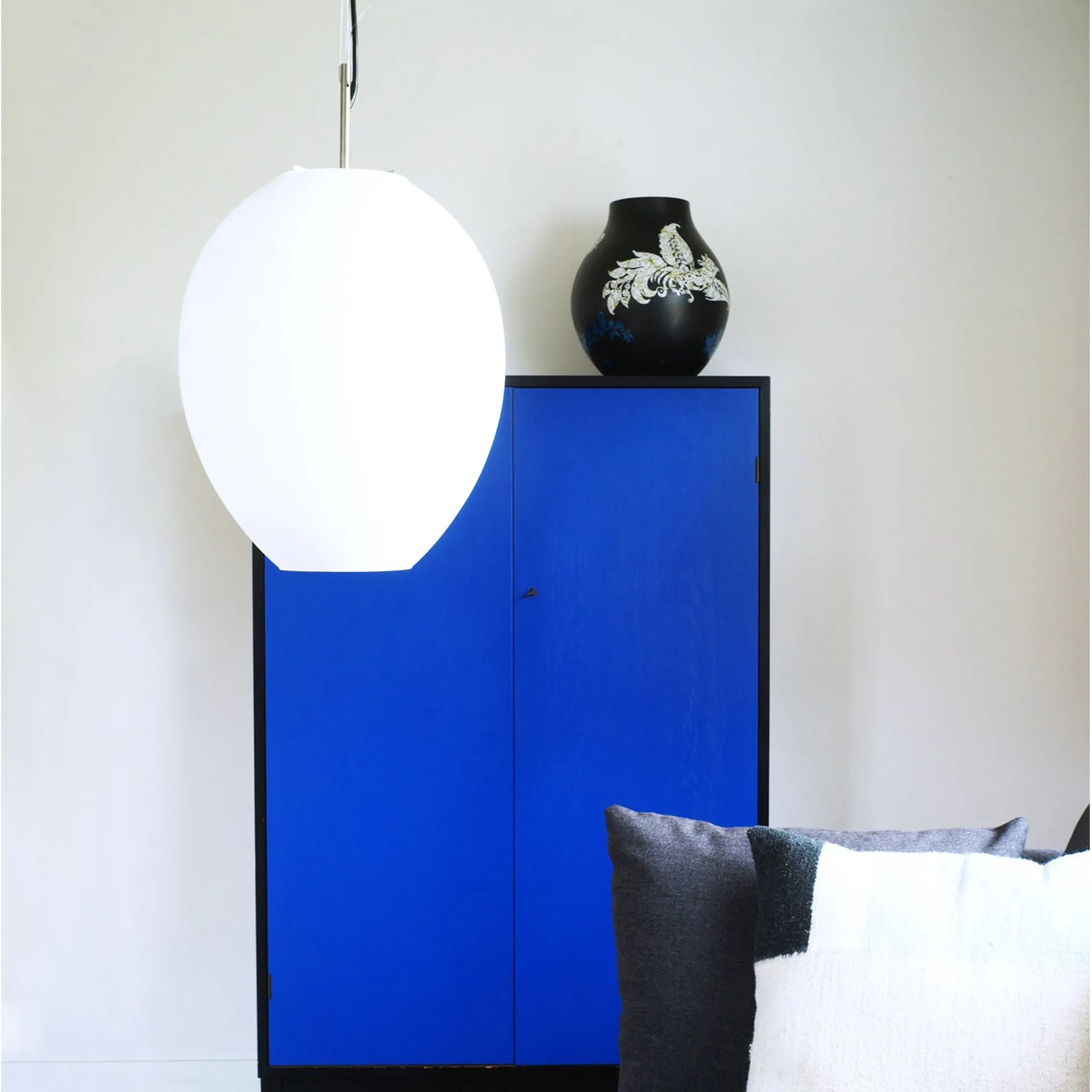 Suspension Egg, blanc/acier inoxydable, opaline Bsweden