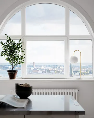 Lampe de table Bellagio 60 cm - Laiton-blanc - By Rydéns