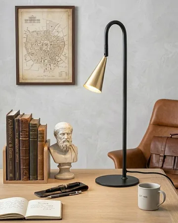 Lampe de table Spline - Noir-laiton, 55 cm - By Rydéns