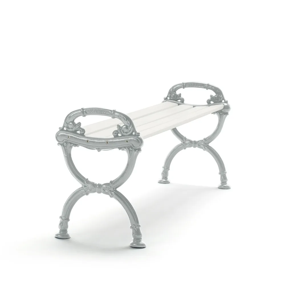 Banc Byarum, Pin blanc laqué, support en aluminium brut Byarums bruk