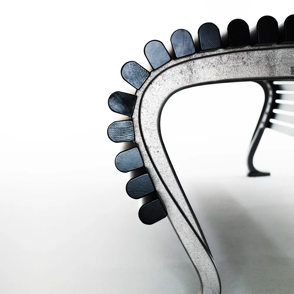 Banc Jujol, Lasure acajou noir, élancé, support noir Byarums bruk