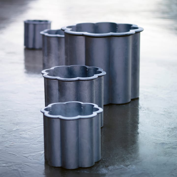 Pot Gråsippa - Aluminium coulé au sable, n° 3 Ø62 cm - Byarums bruk