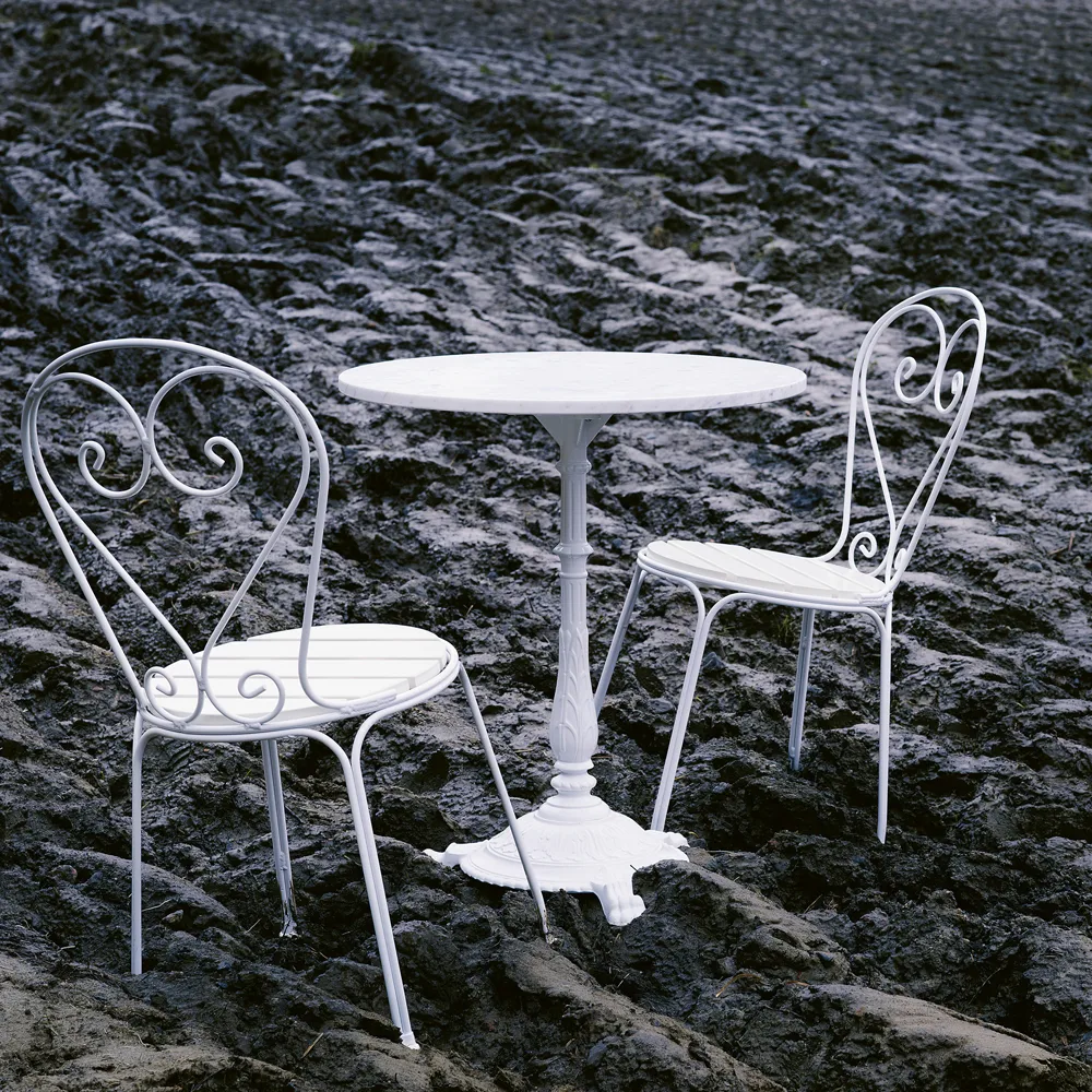 Table de café Classic, Marbre blanc, support noir Byarums bruk