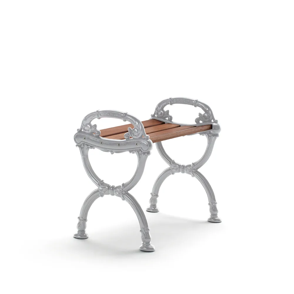 Tabouret Byarum, Acajou, support en aluminium brut Byarums bruk