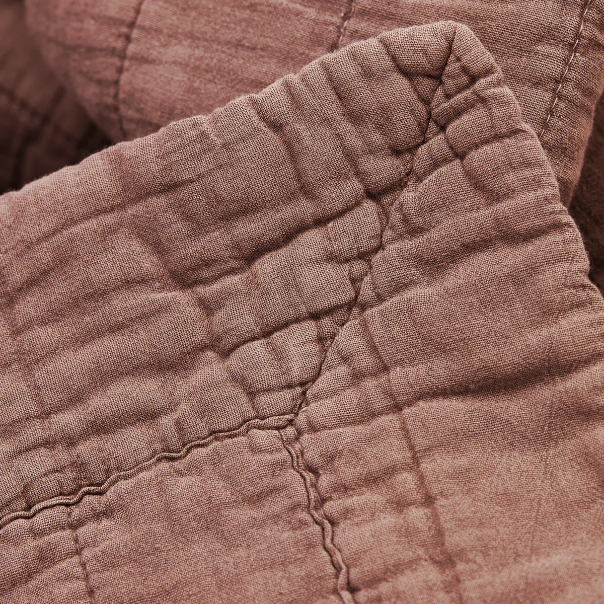 Couvre-lit rembourré Magnhild 280x280 cm, Berry byNORD