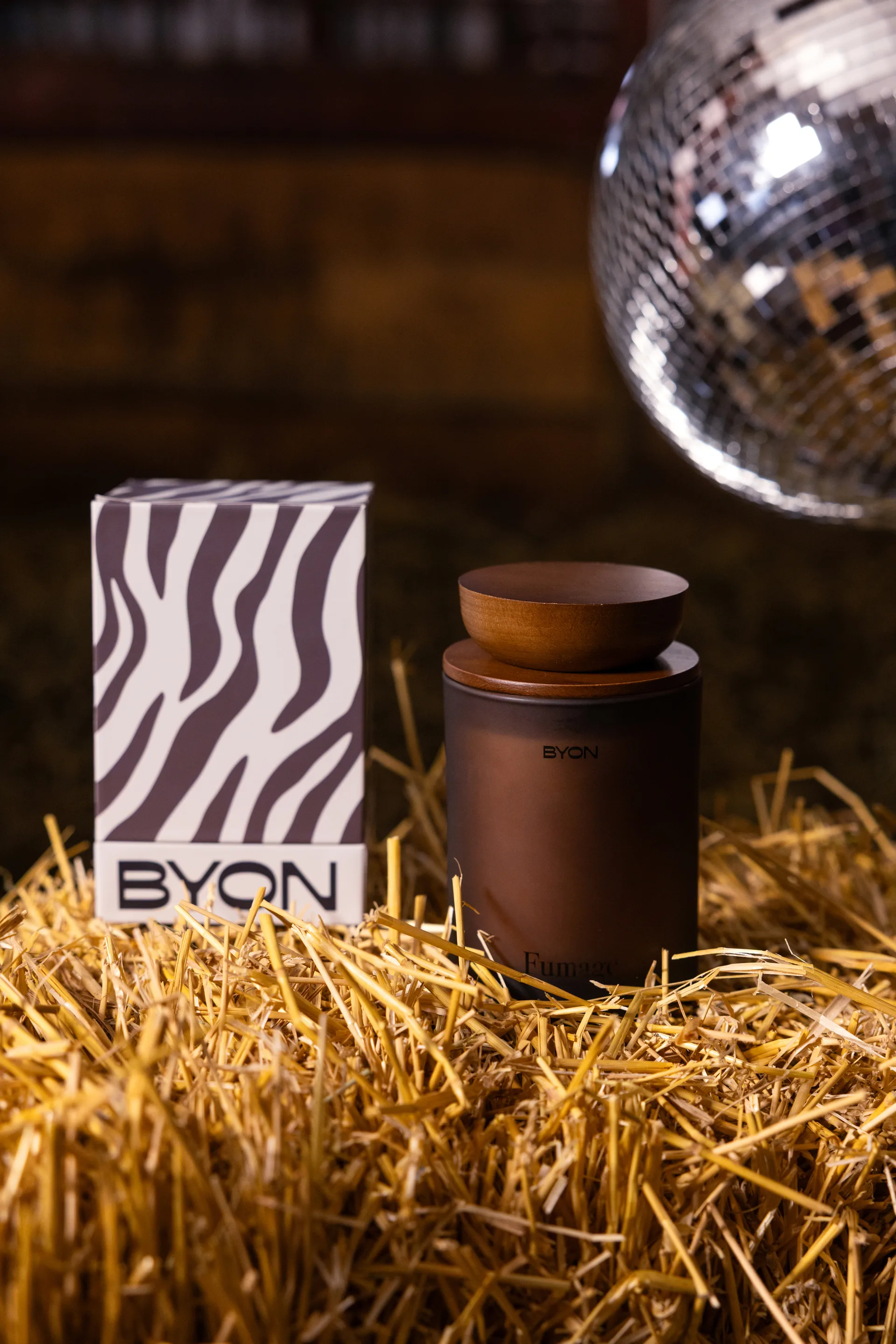 Bougie parfumée Fumage, 55 h Byon