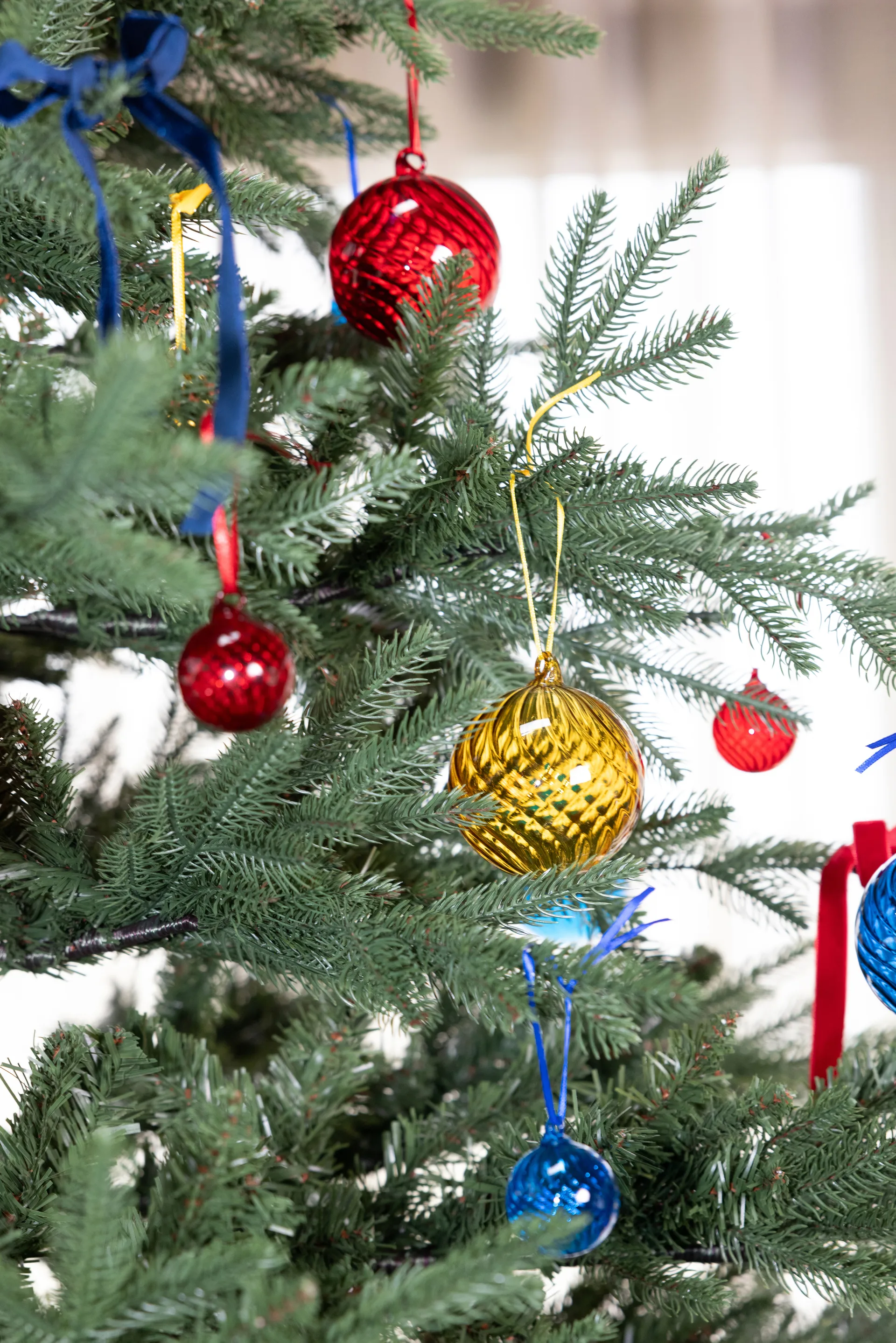 Boule de sapin Opacity M Ø8 cm, 2 pièces, Jaune Byon