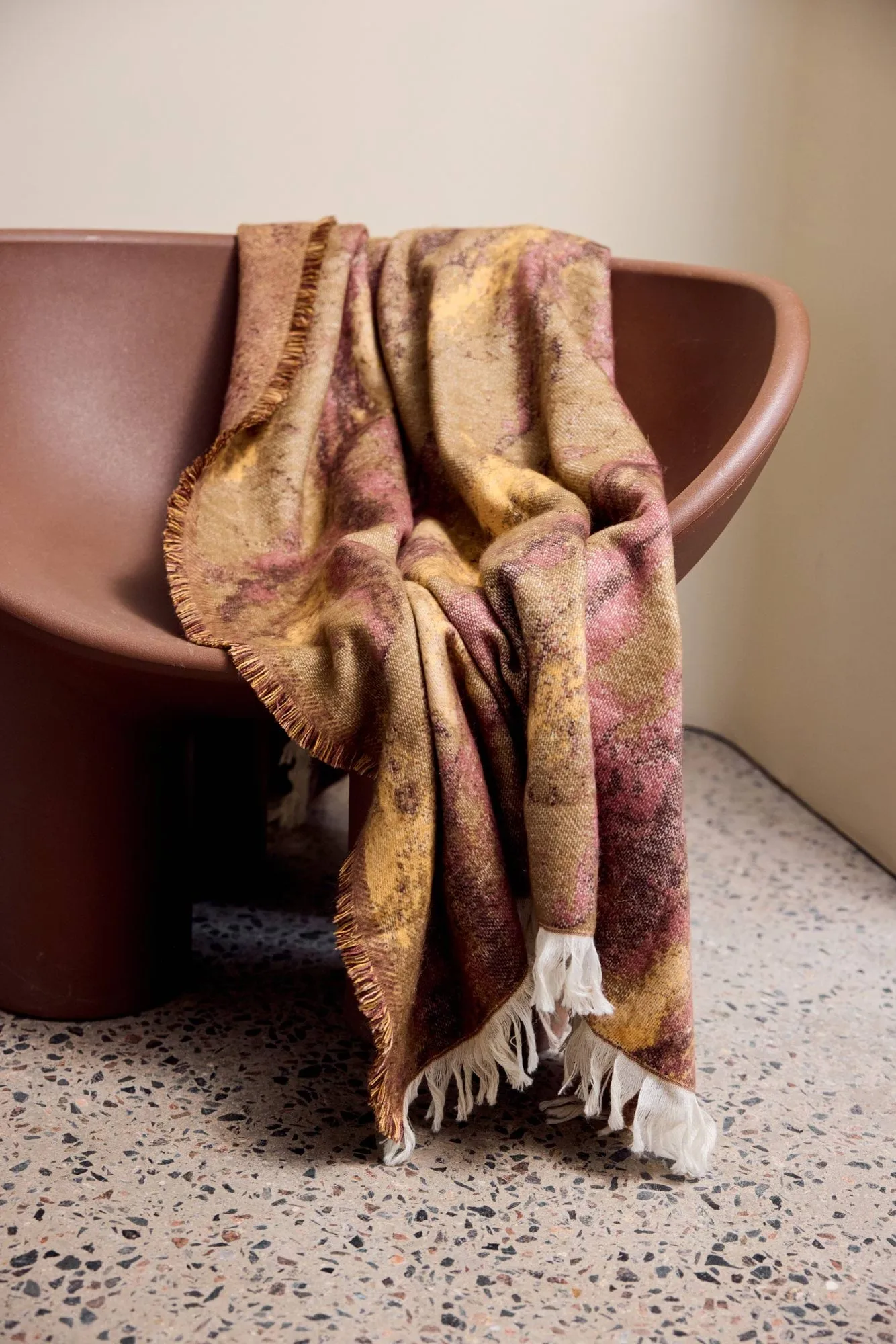 Couverture Mavi, Brun-beige-rouge bordeaux, 130x170 cm Byon