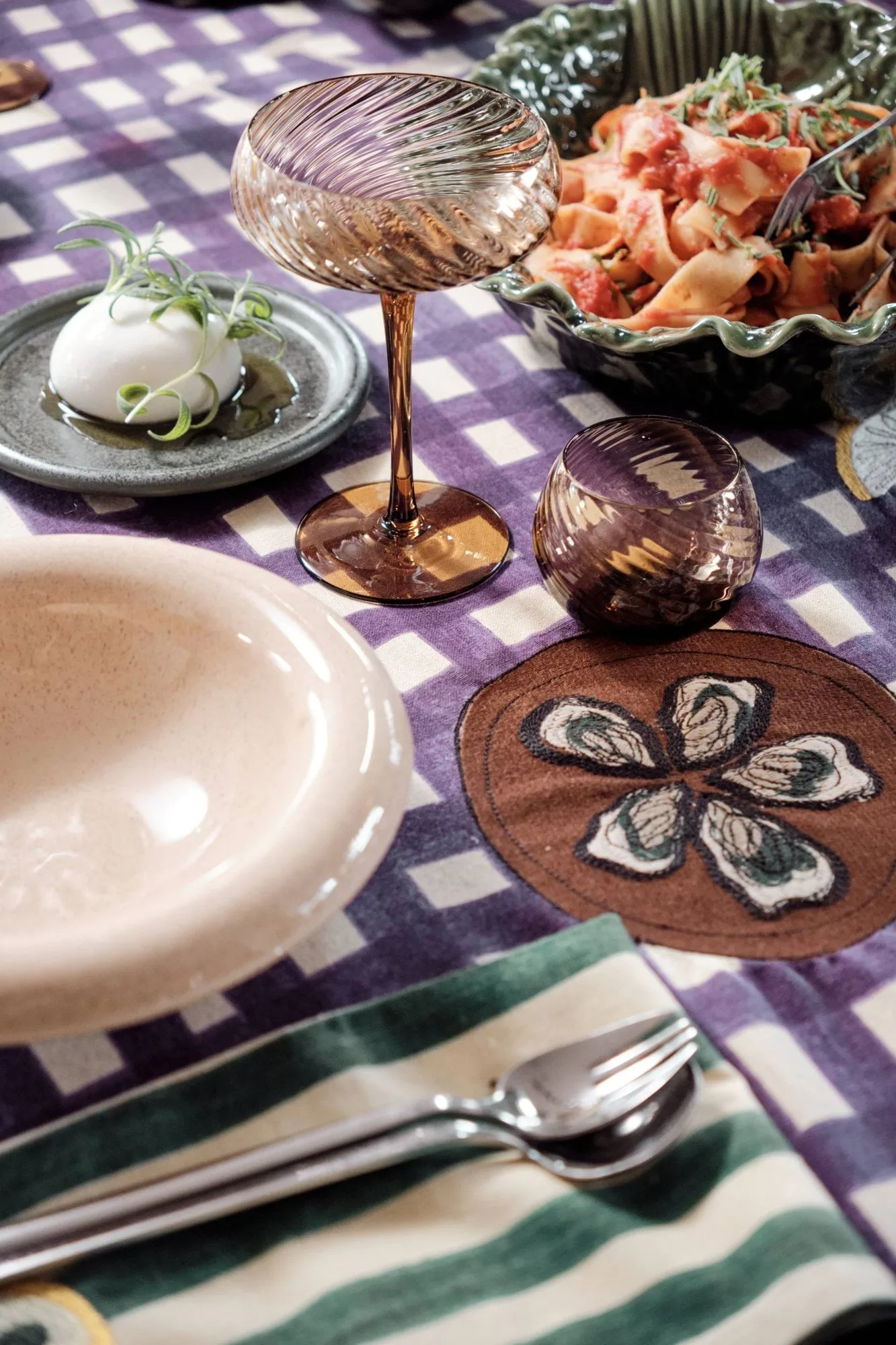 Nappe Sera, Prune (violet), 150x280 cm Byon