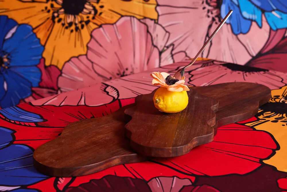 Planche à découper Flowy 25x70 cm, Acacia Byon