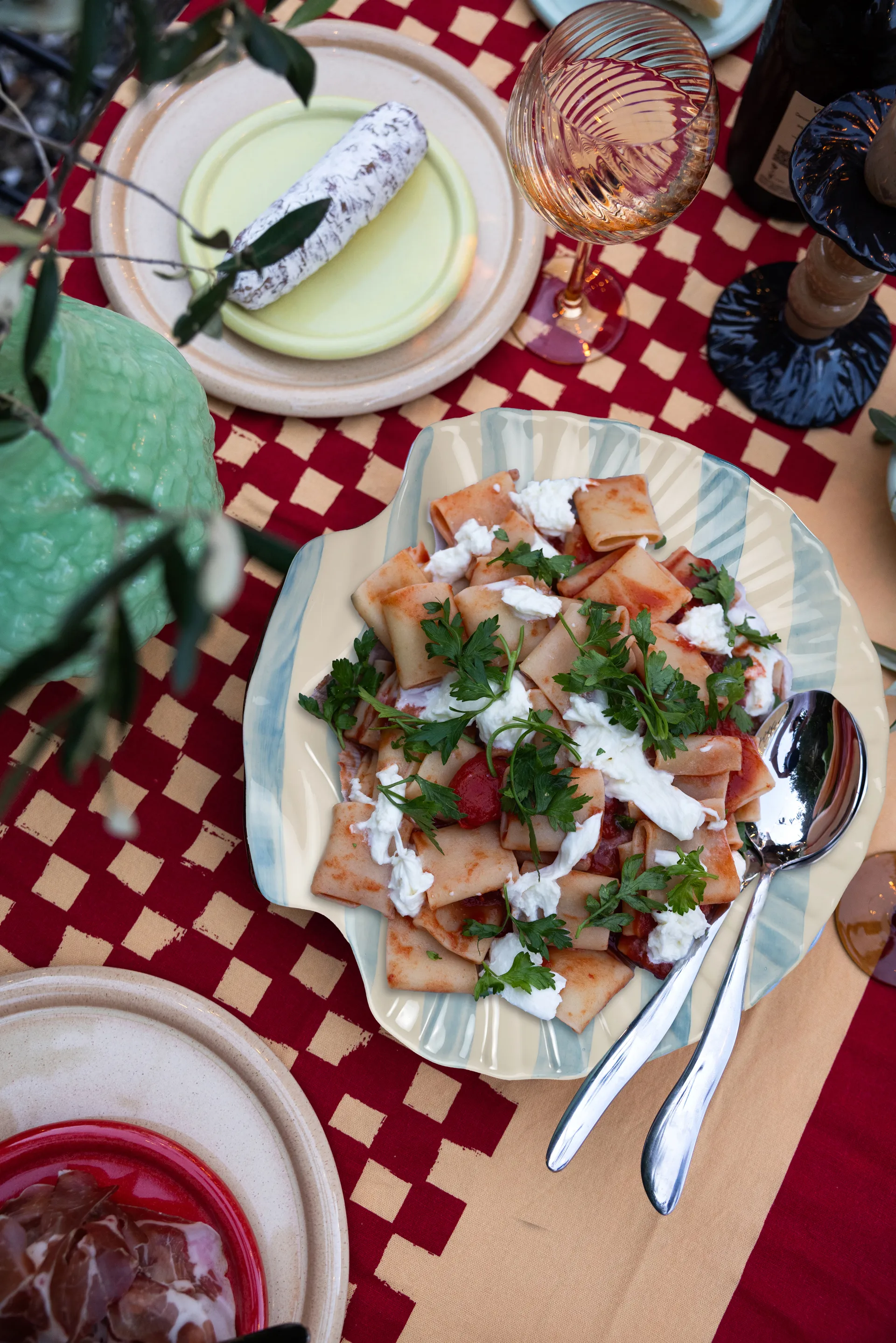 Plat de service Armona stripe 32x32,5 cm, Bleu clair-blanc Byon