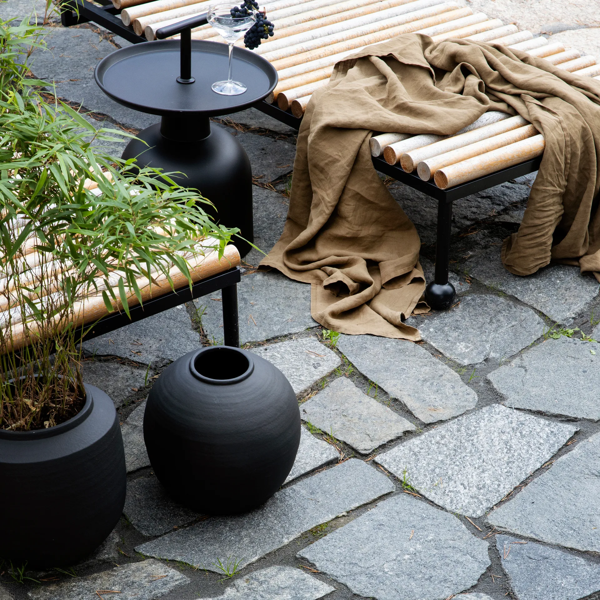 Pot Bee Ø29,5 cm, Noir Byon